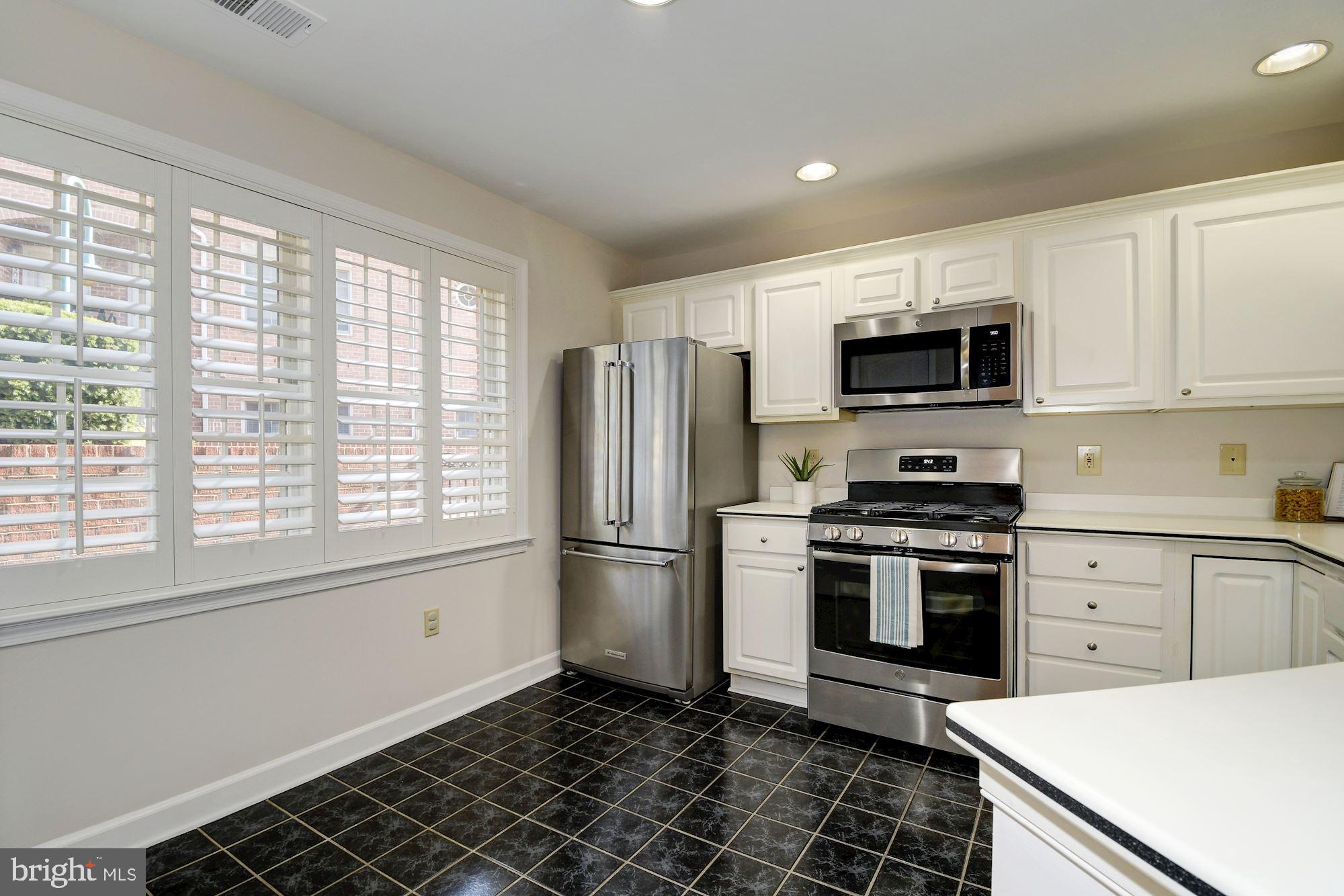 FALLS STATION - Residential Lease