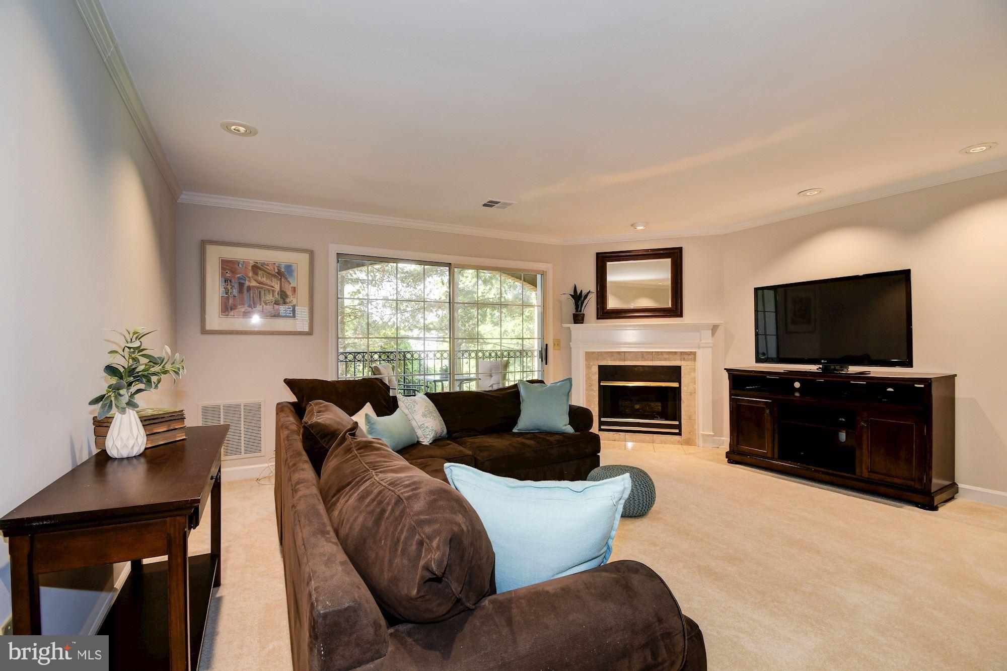 FALLS STATION - Residential Lease