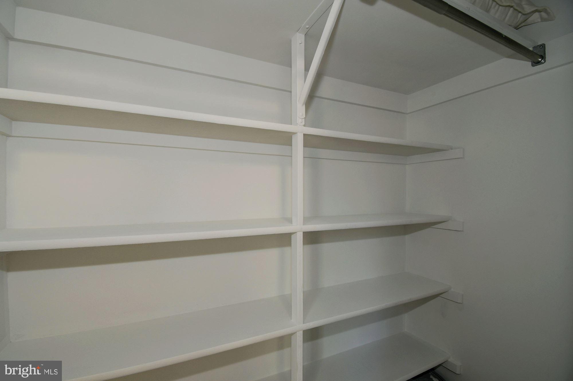 FALLS STATION - Residential Lease