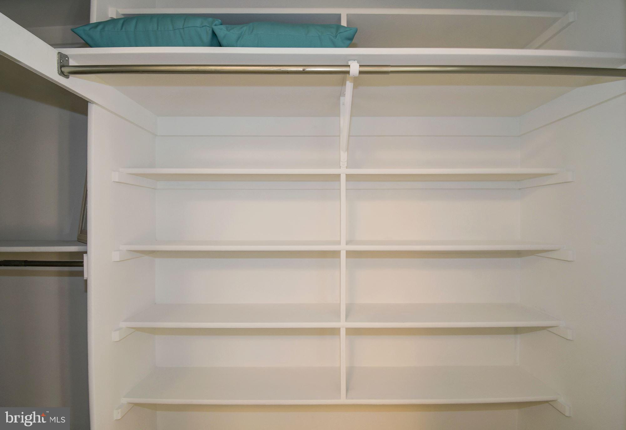 FALLS STATION - Residential Lease