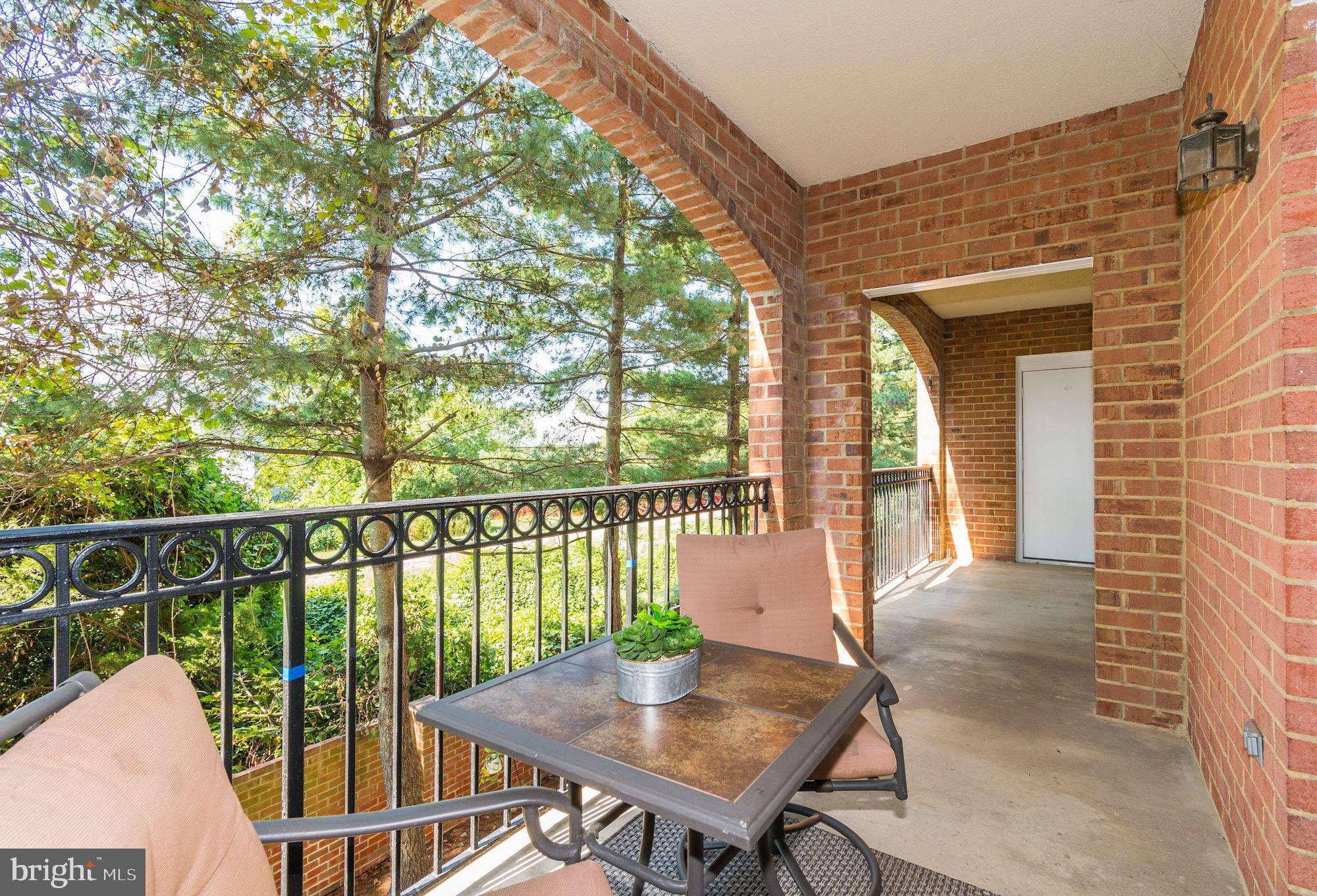 FALLS STATION - Residential Lease