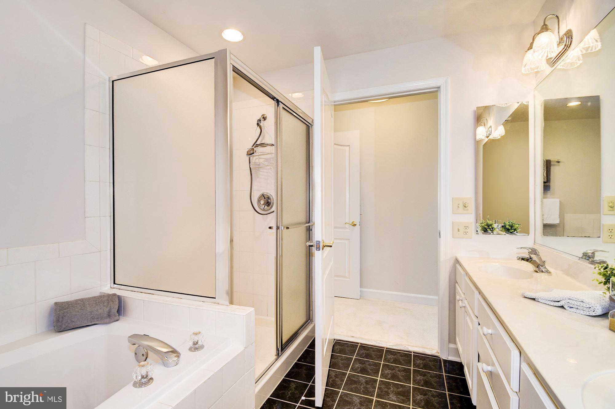 FALLS STATION - Residential Lease