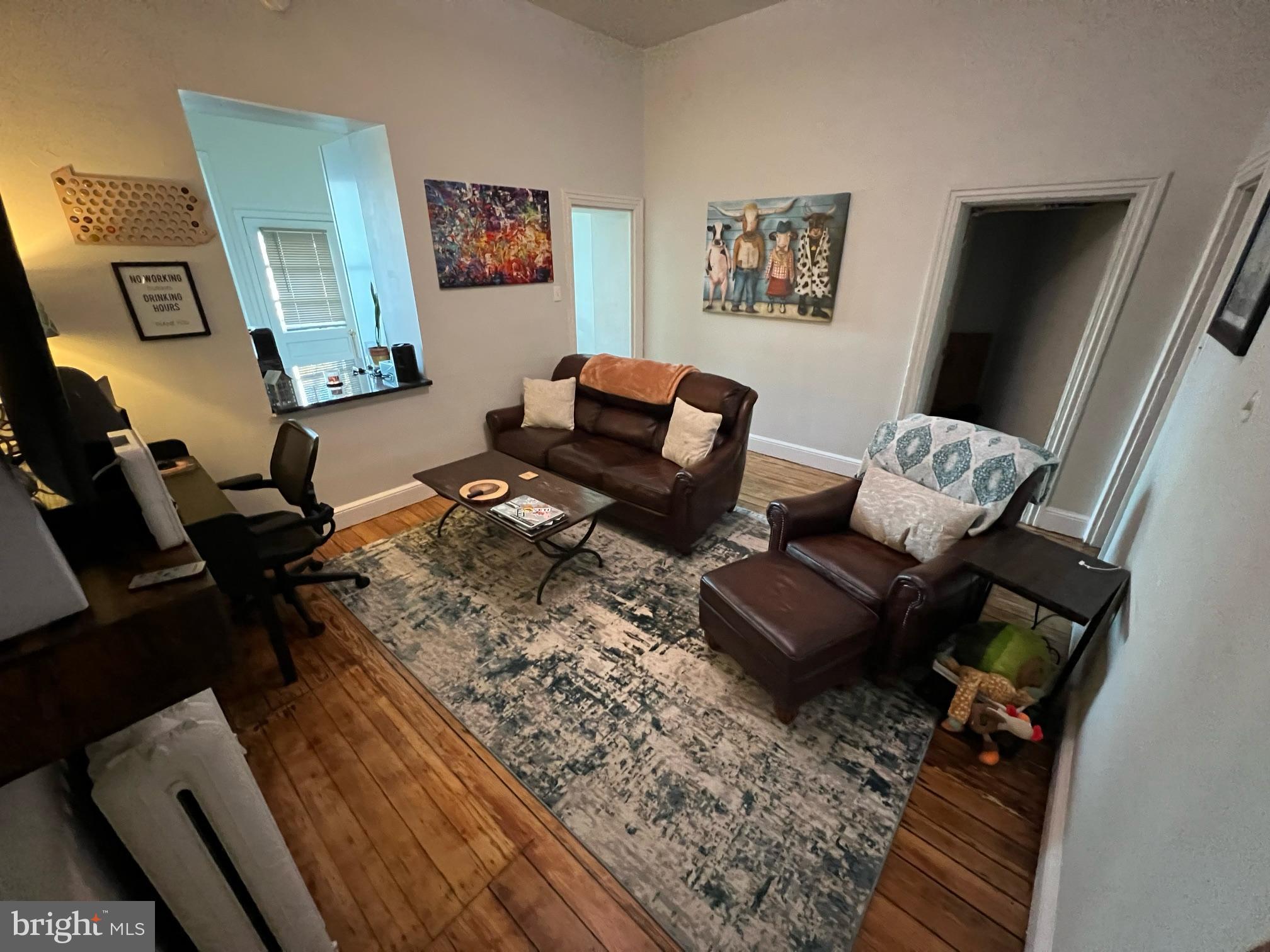 EAST FALLS - Residential Lease