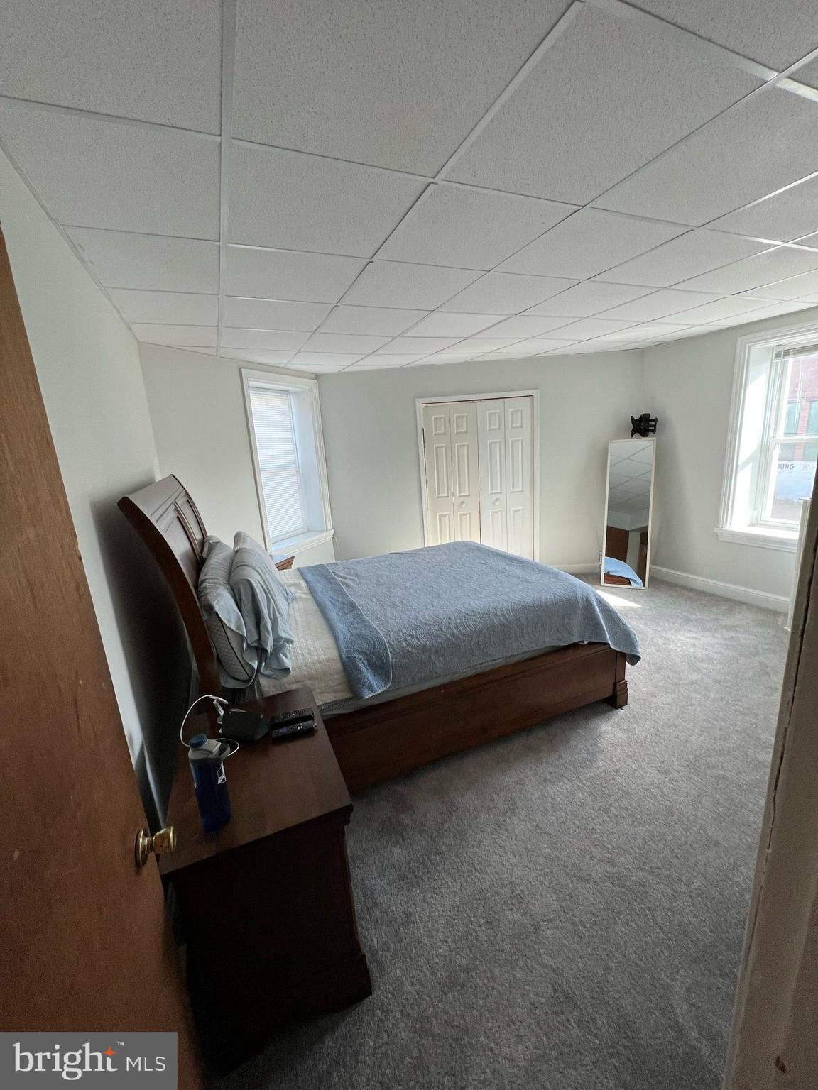 EAST FALLS - Residential Lease