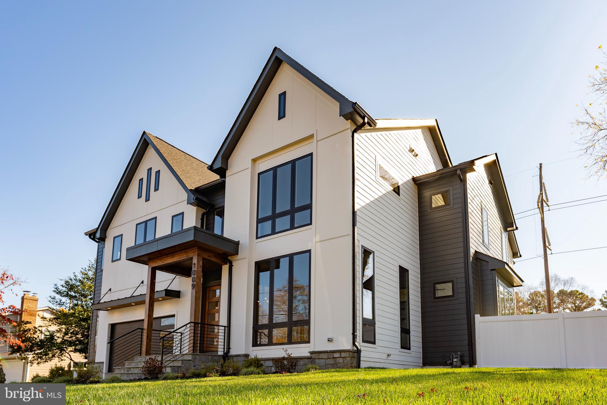 WESTWOOD MANOR - Residential