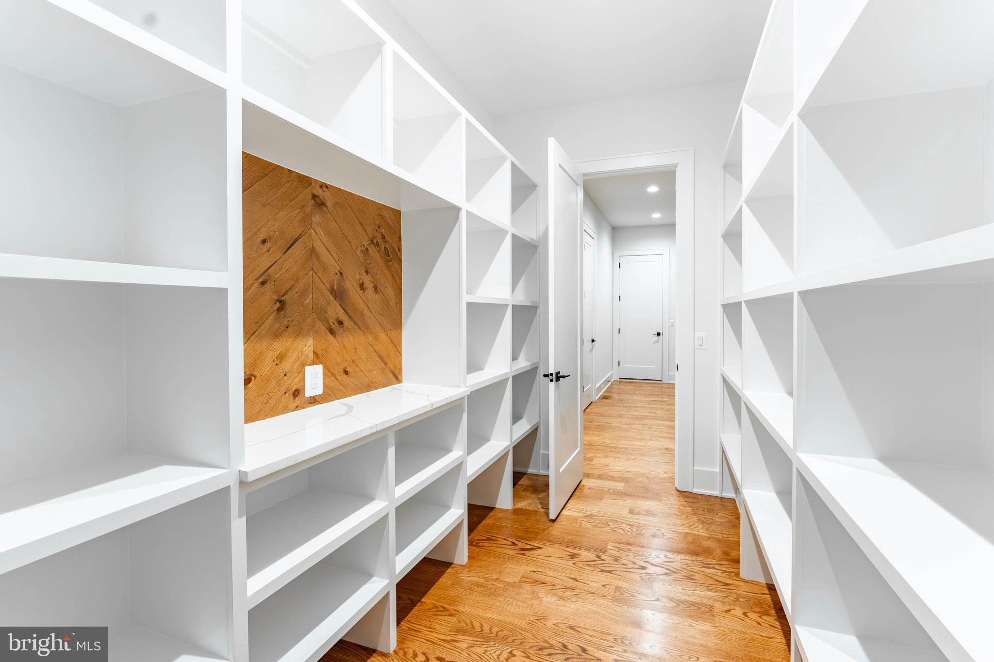 WESTWOOD MANOR - Residential