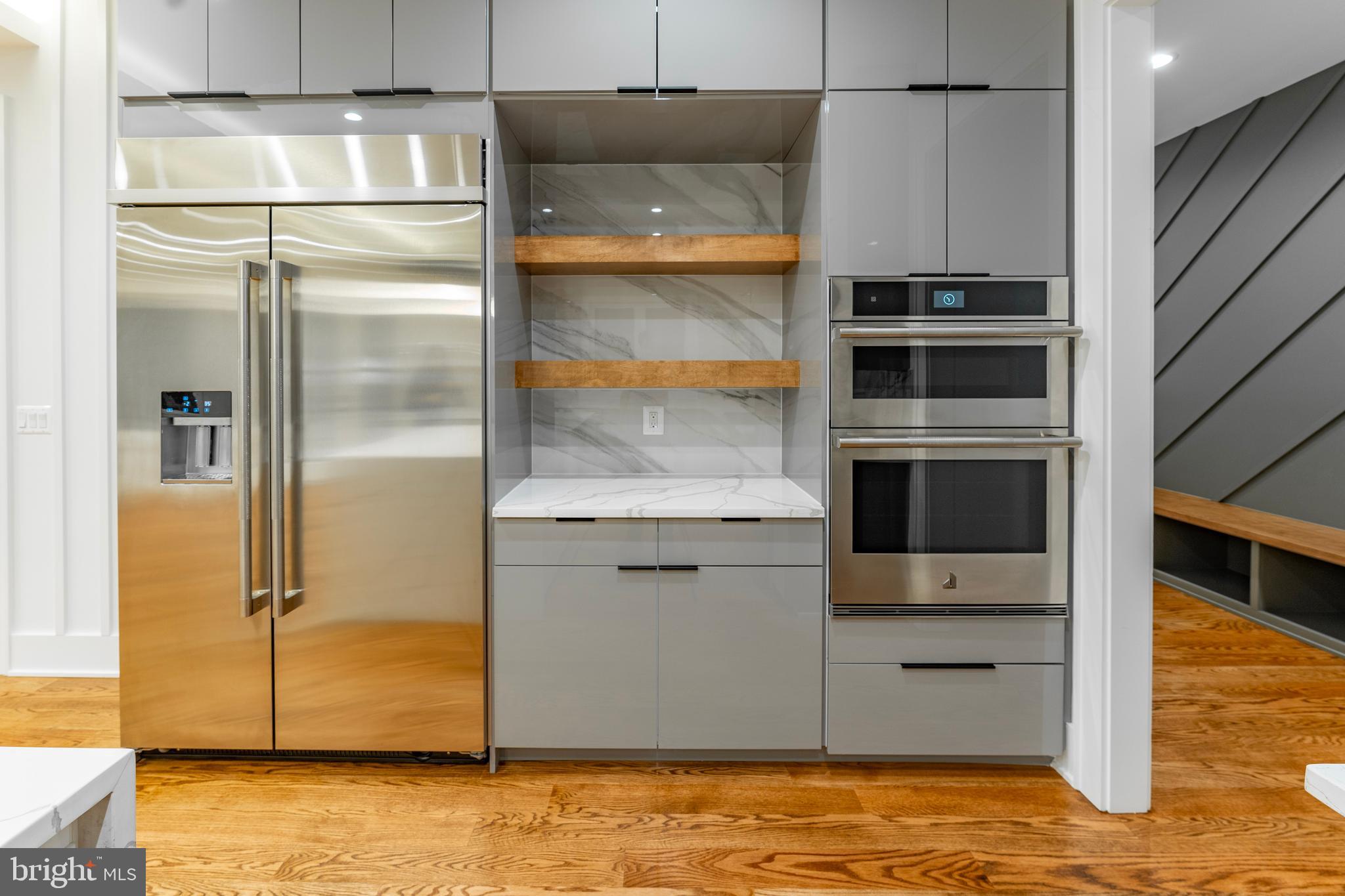 WESTWOOD MANOR - Residential