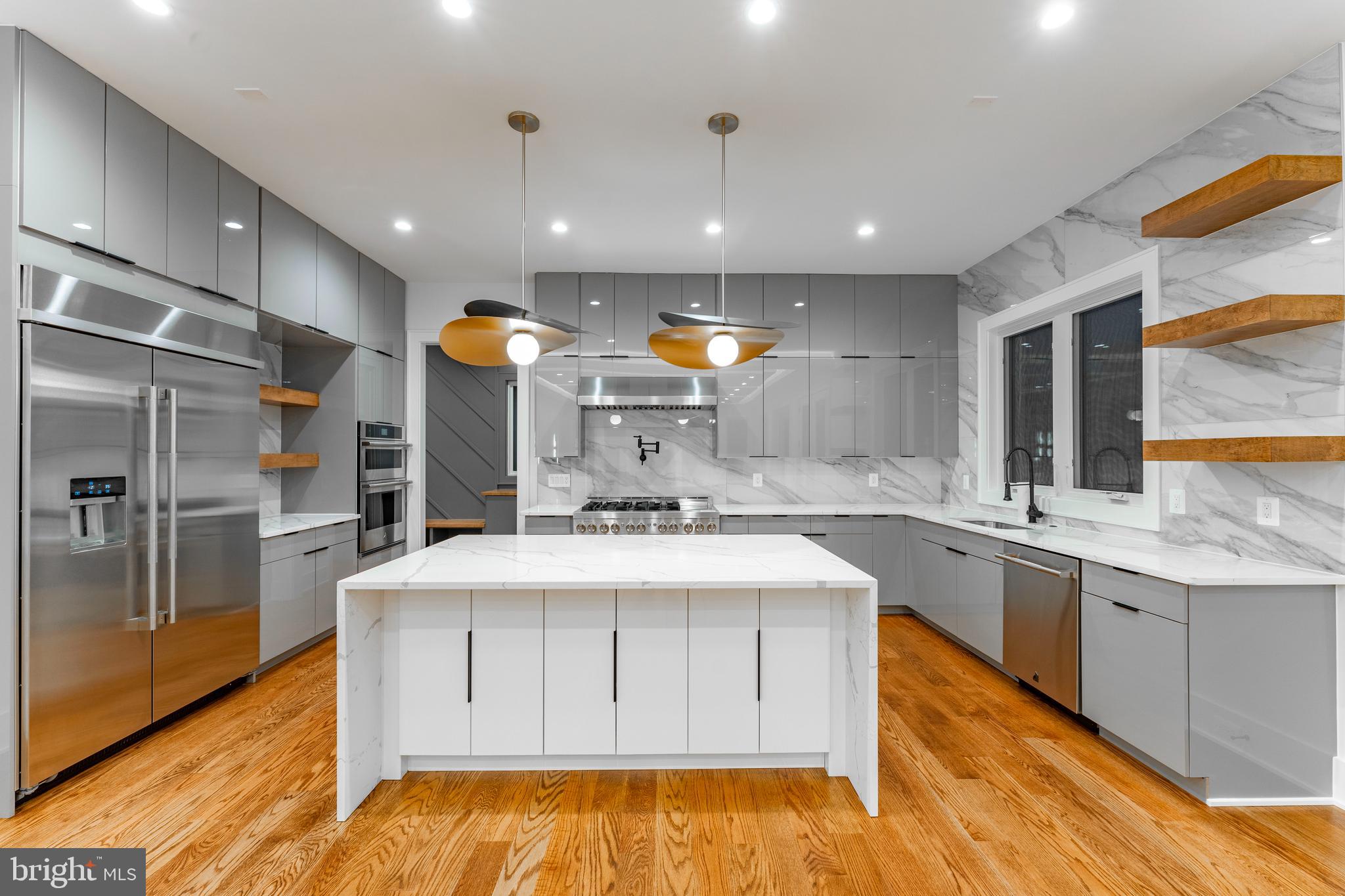 WESTWOOD MANOR - Residential