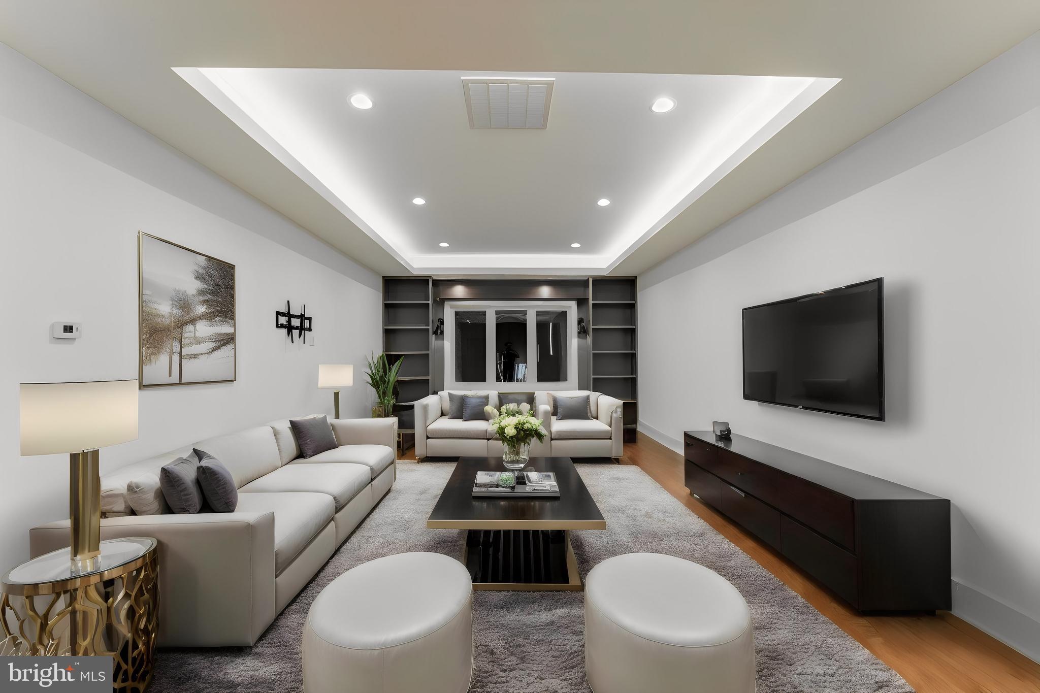 WESTWOOD MANOR - Residential