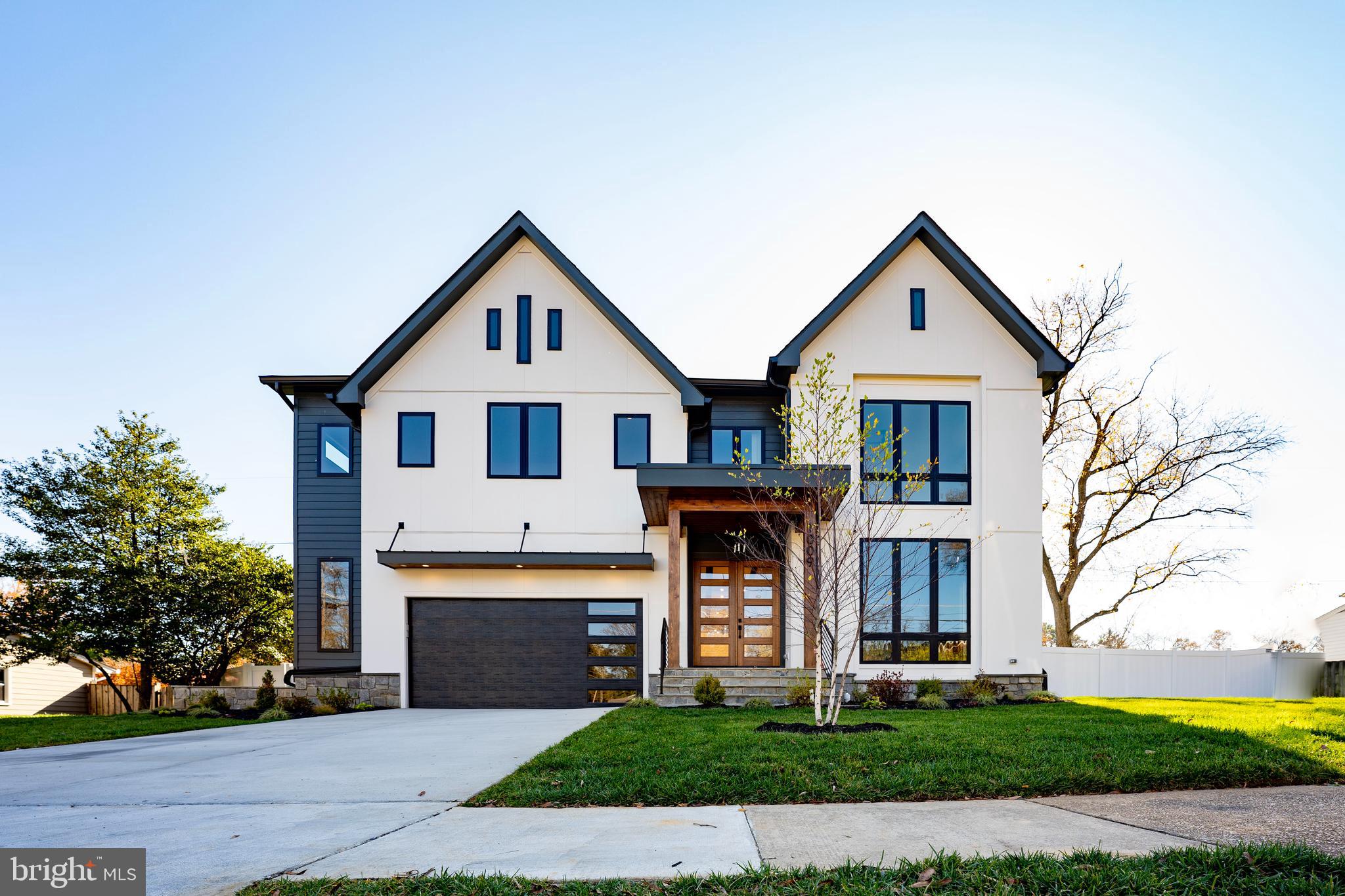 WESTWOOD MANOR - Residential