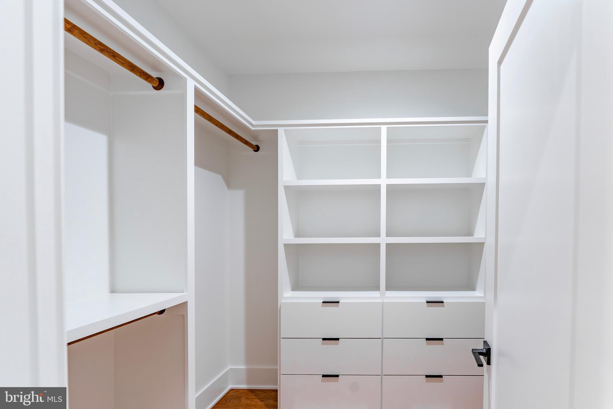 WESTWOOD MANOR - Residential