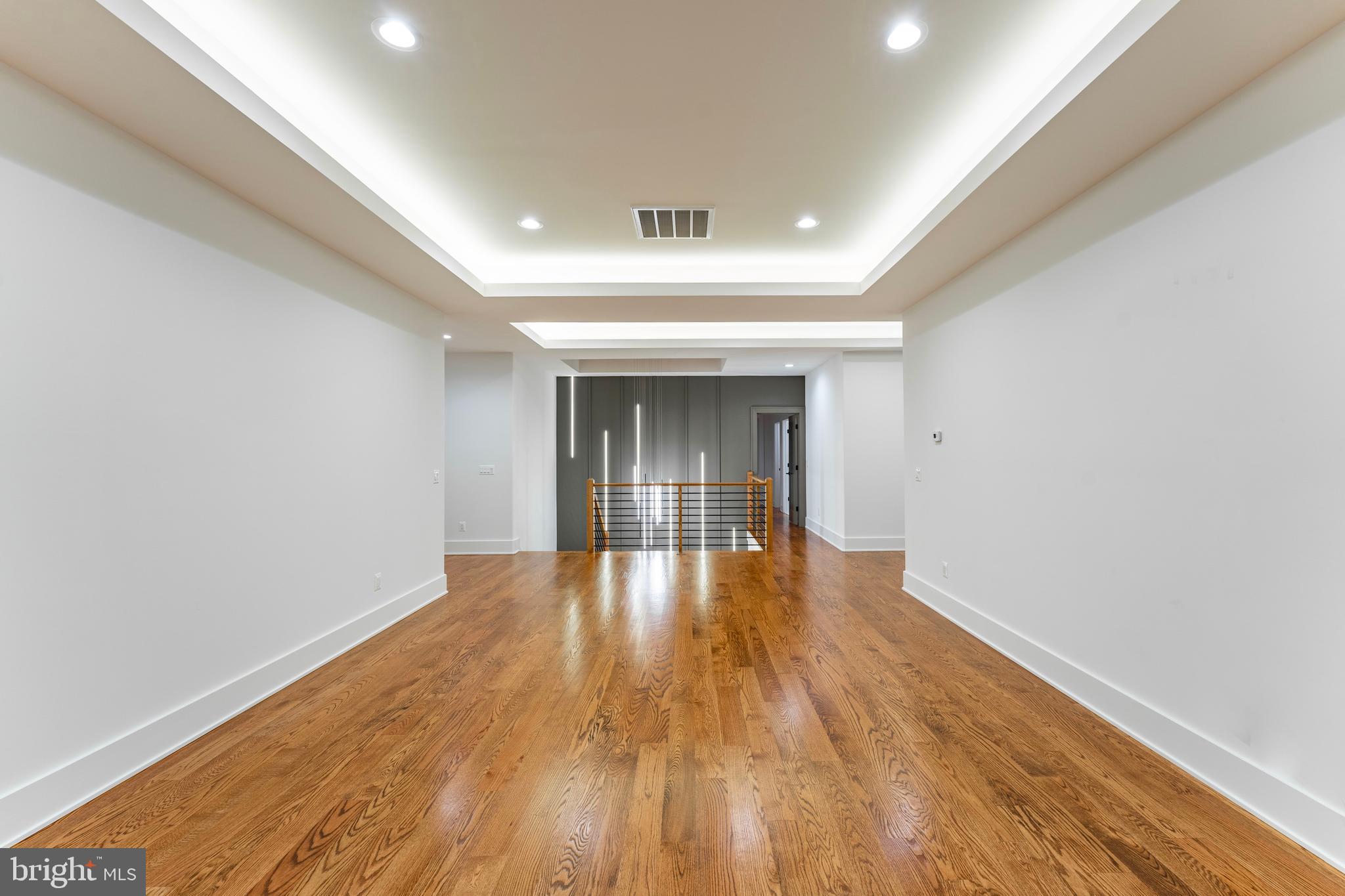 WESTWOOD MANOR - Residential