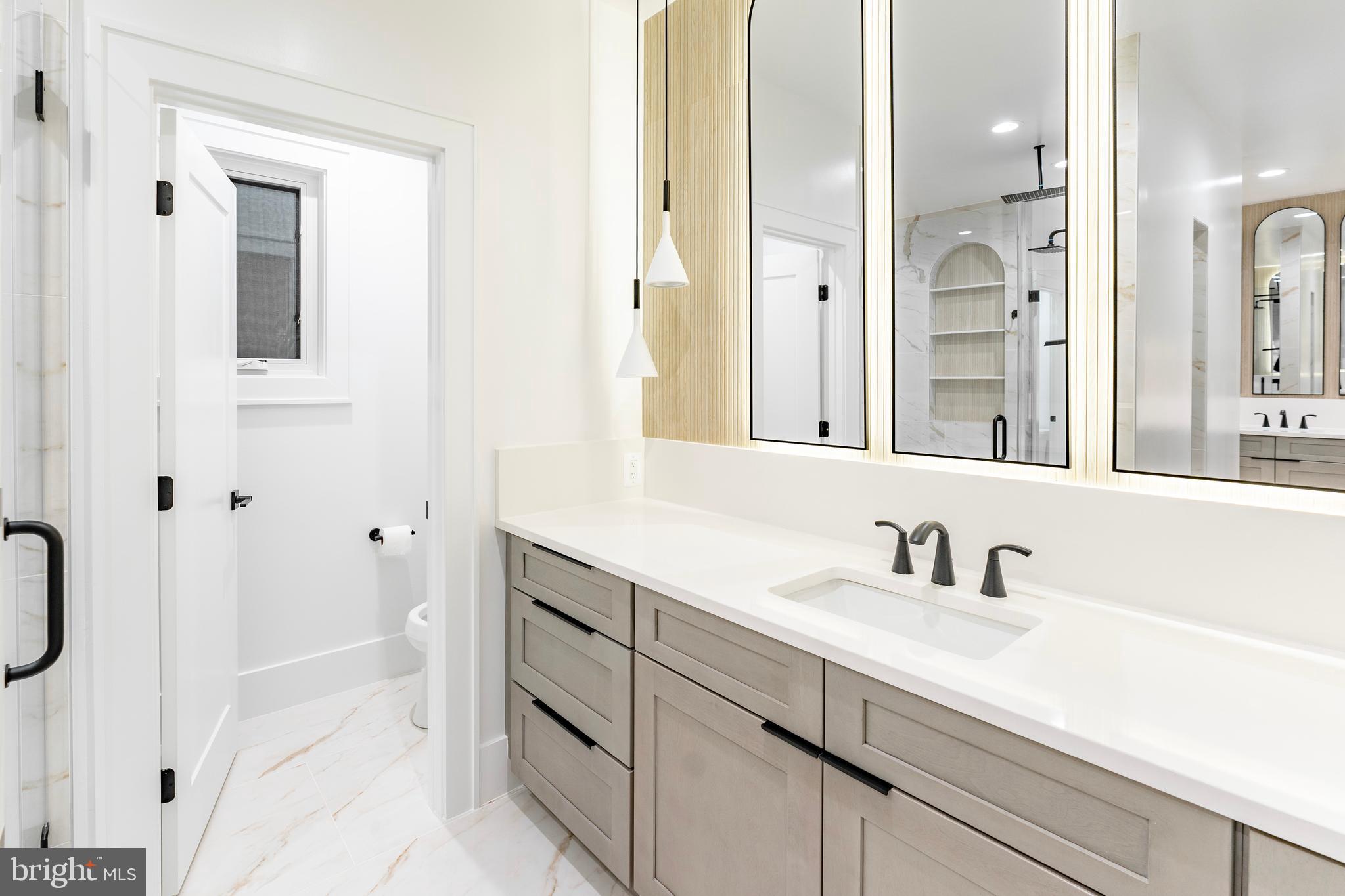 WESTWOOD MANOR - Residential