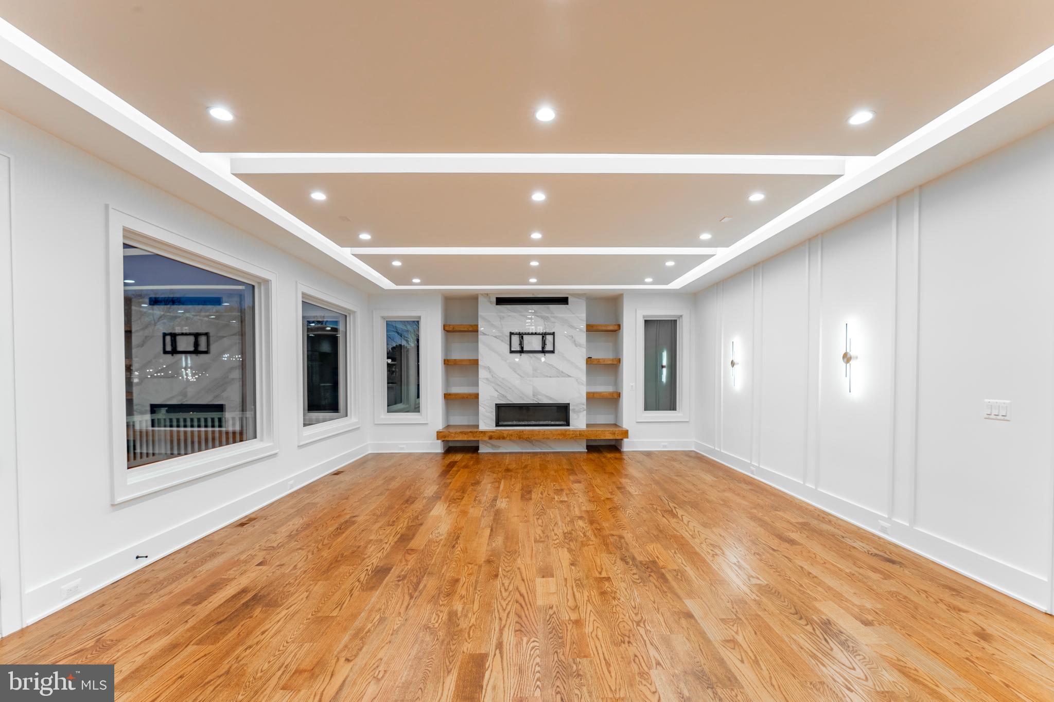 WESTWOOD MANOR - Residential