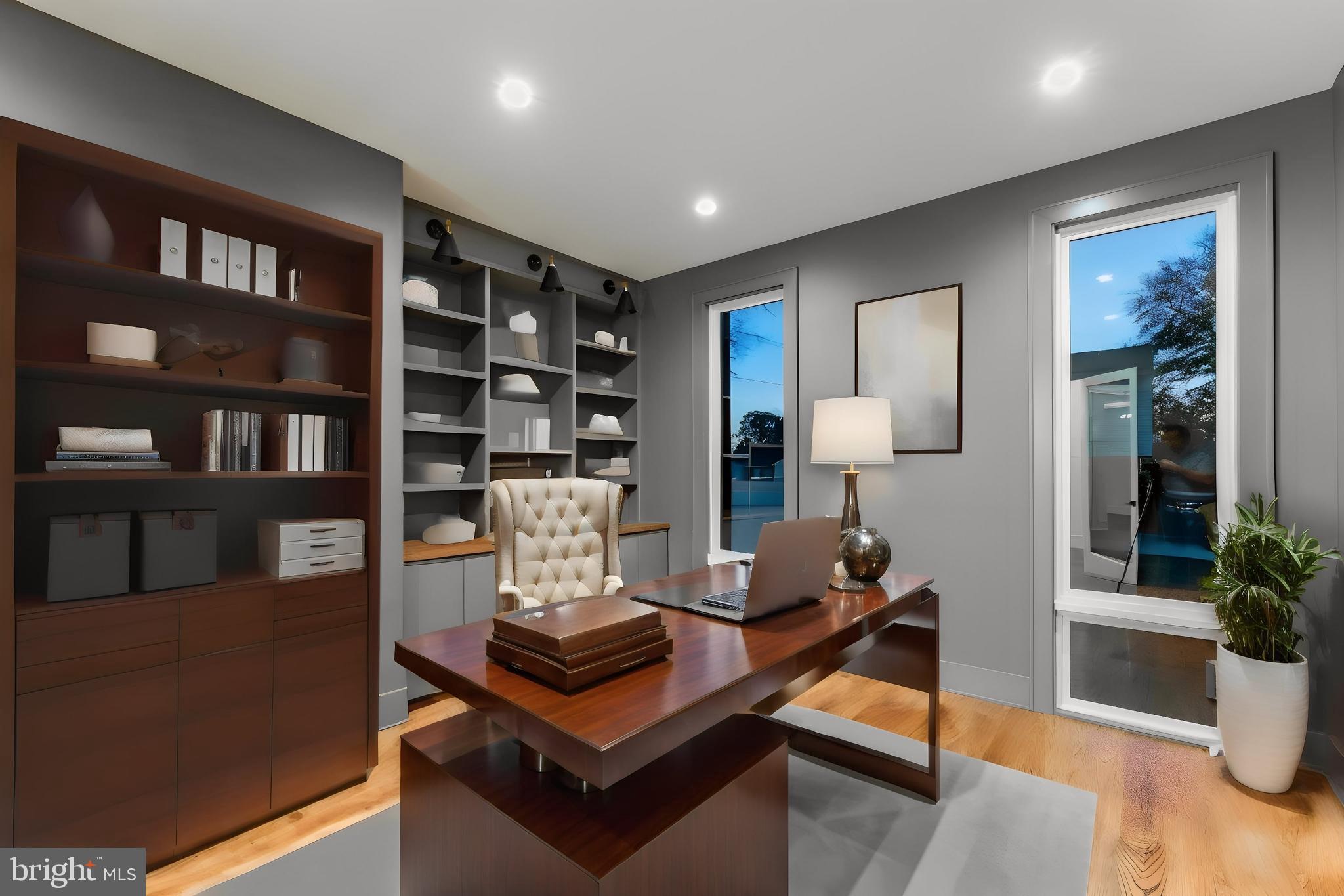 WESTWOOD MANOR - Residential