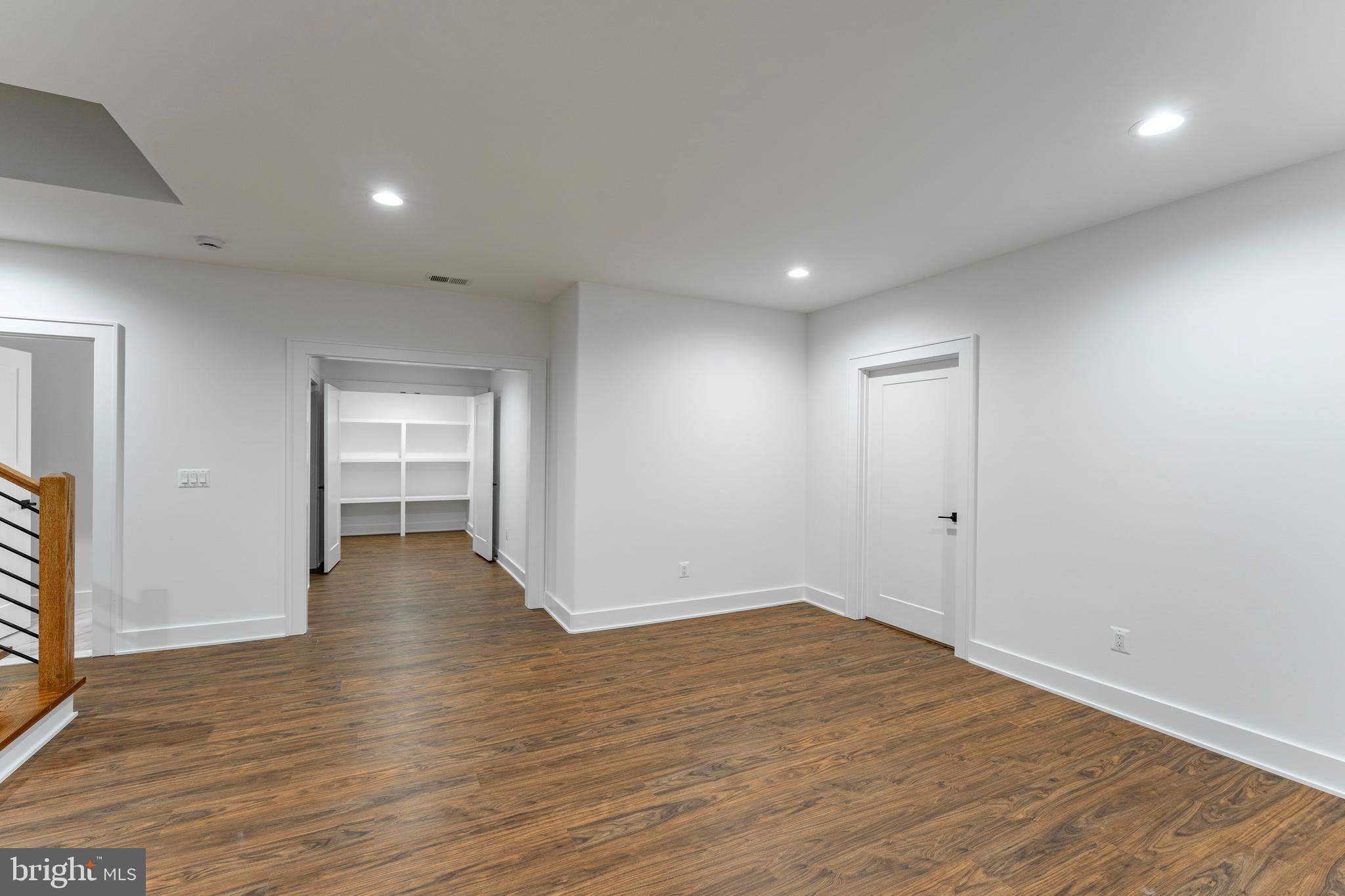 WESTWOOD MANOR - Residential