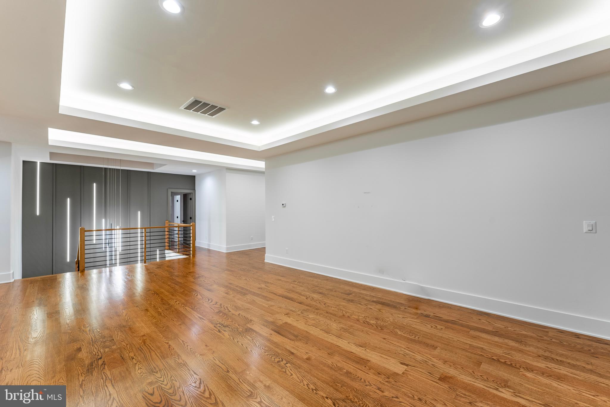 WESTWOOD MANOR - Residential