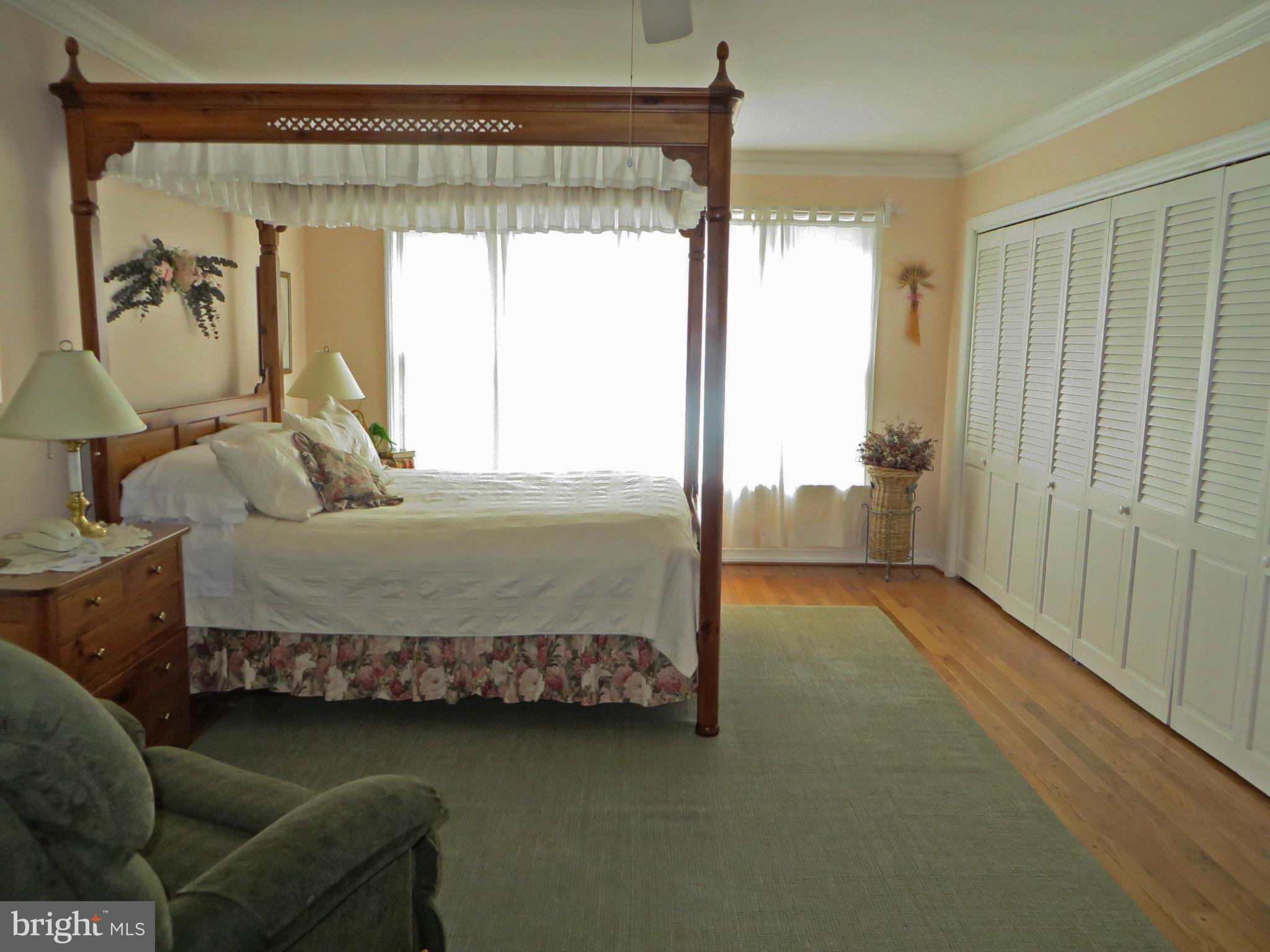 TOWN CREEK - Residential