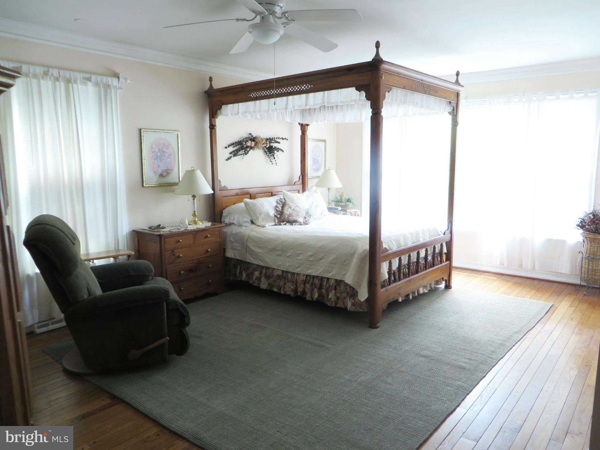 TOWN CREEK - Residential