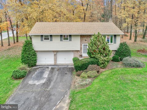 Photo of 5253 BOSSLER RD, ELIZABETHTOWN, PA 17022 (MLS # PALA2027274)