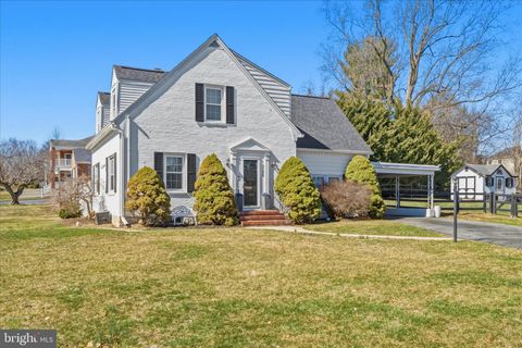 Homes For Sale - 329 E Irvin Avenue<br/> Washington County, HAGERSTOWN, MD 21742