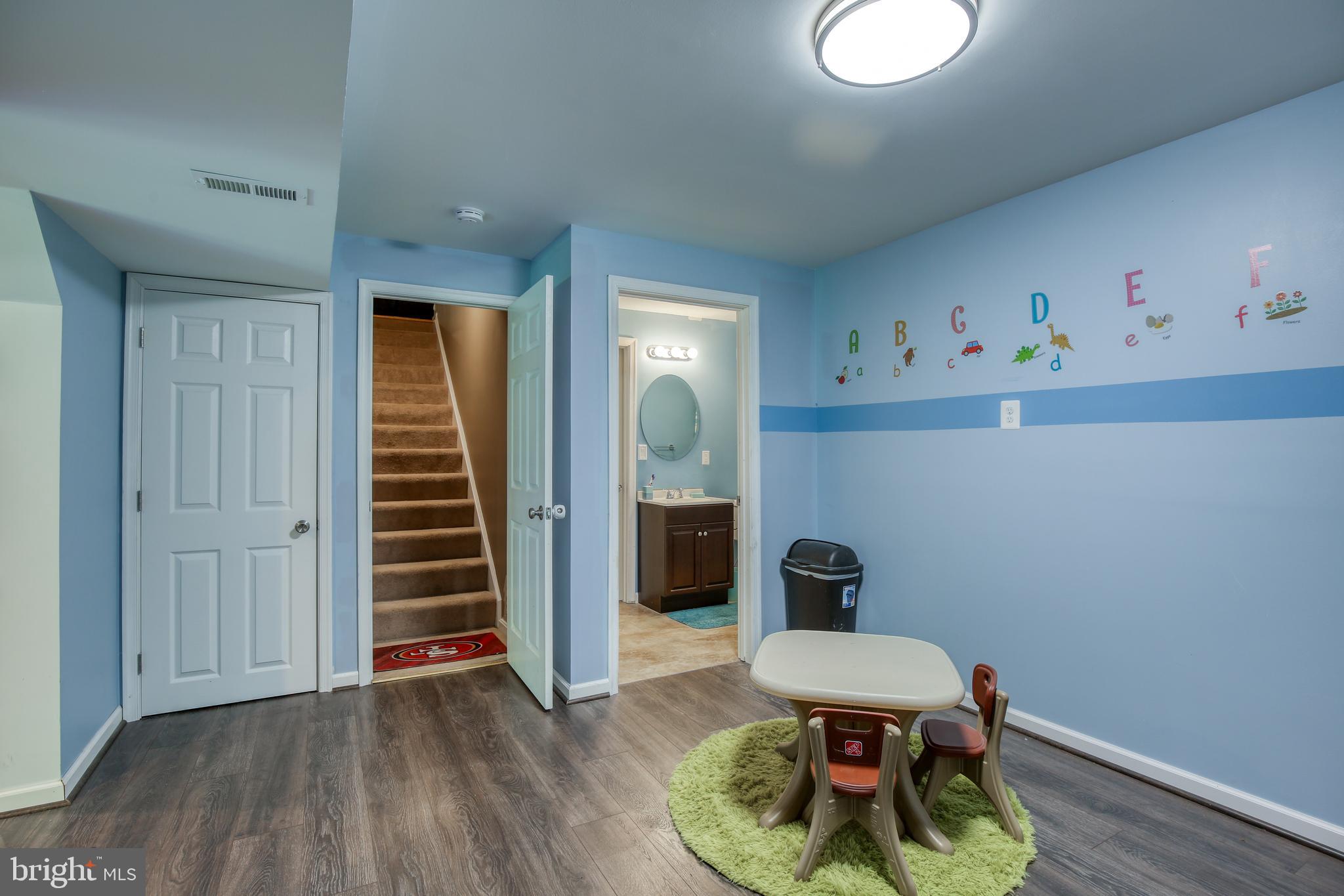 BLUE MOUNTAIN - Residential