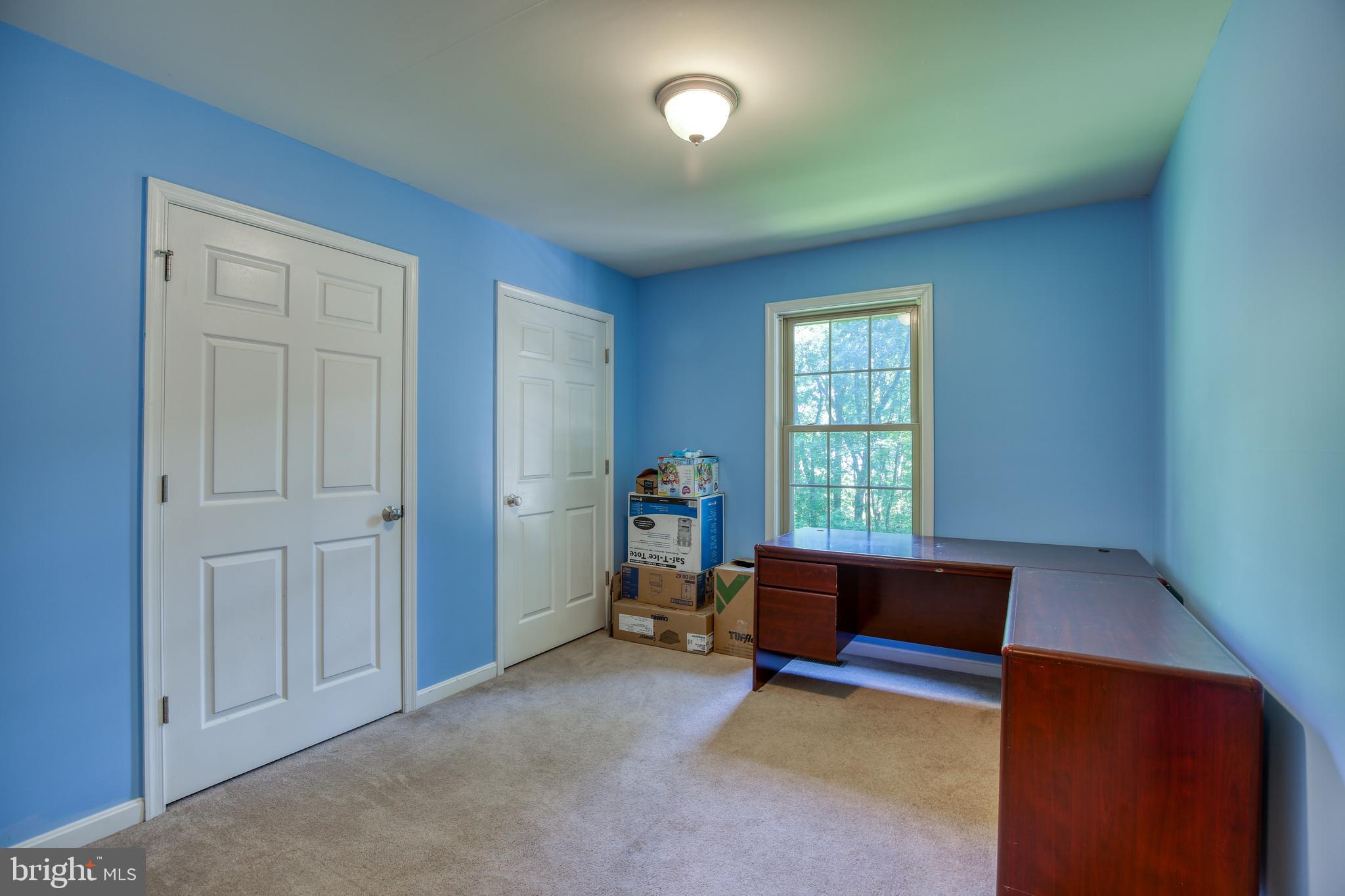 BLUE MOUNTAIN - Residential