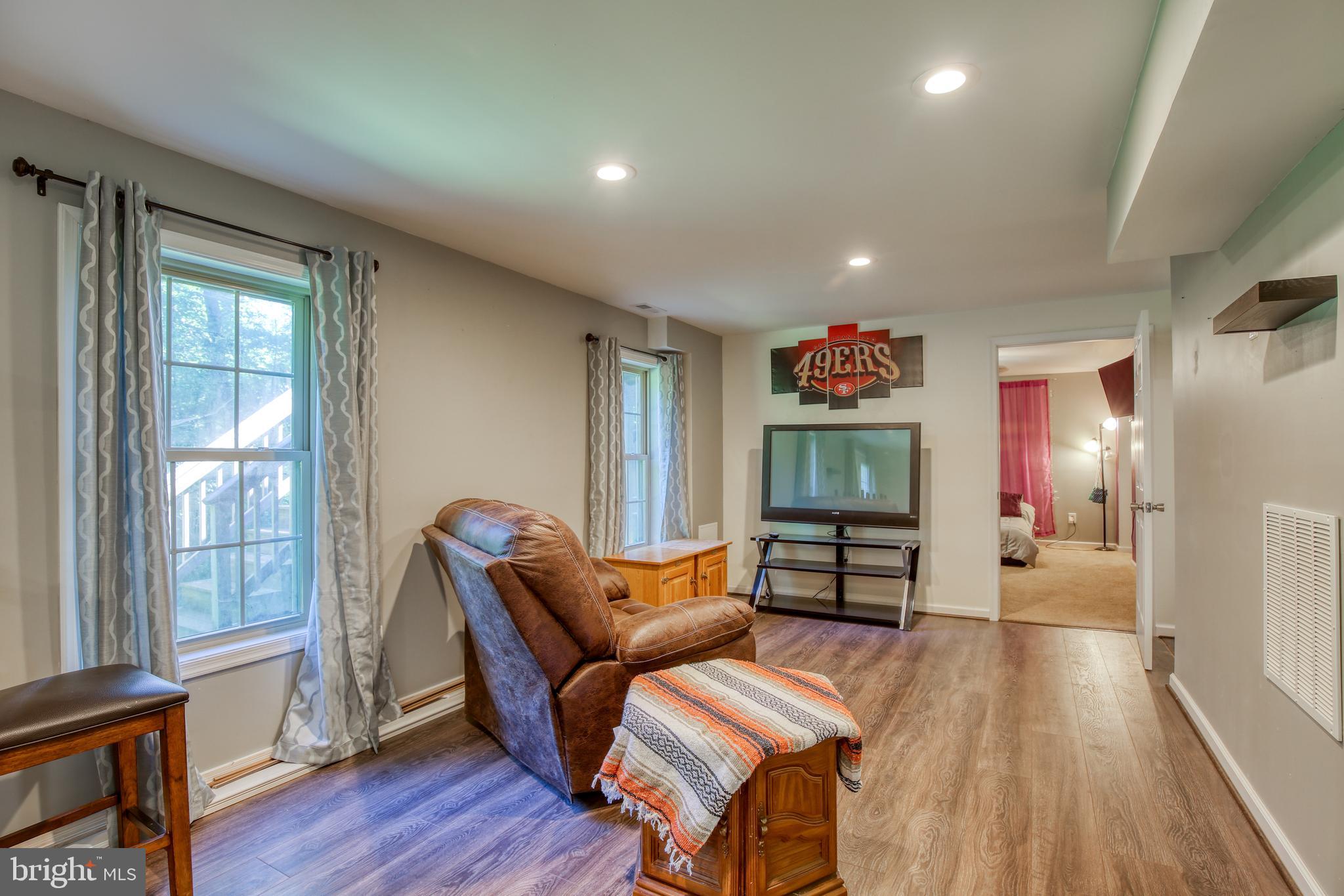 BLUE MOUNTAIN - Residential