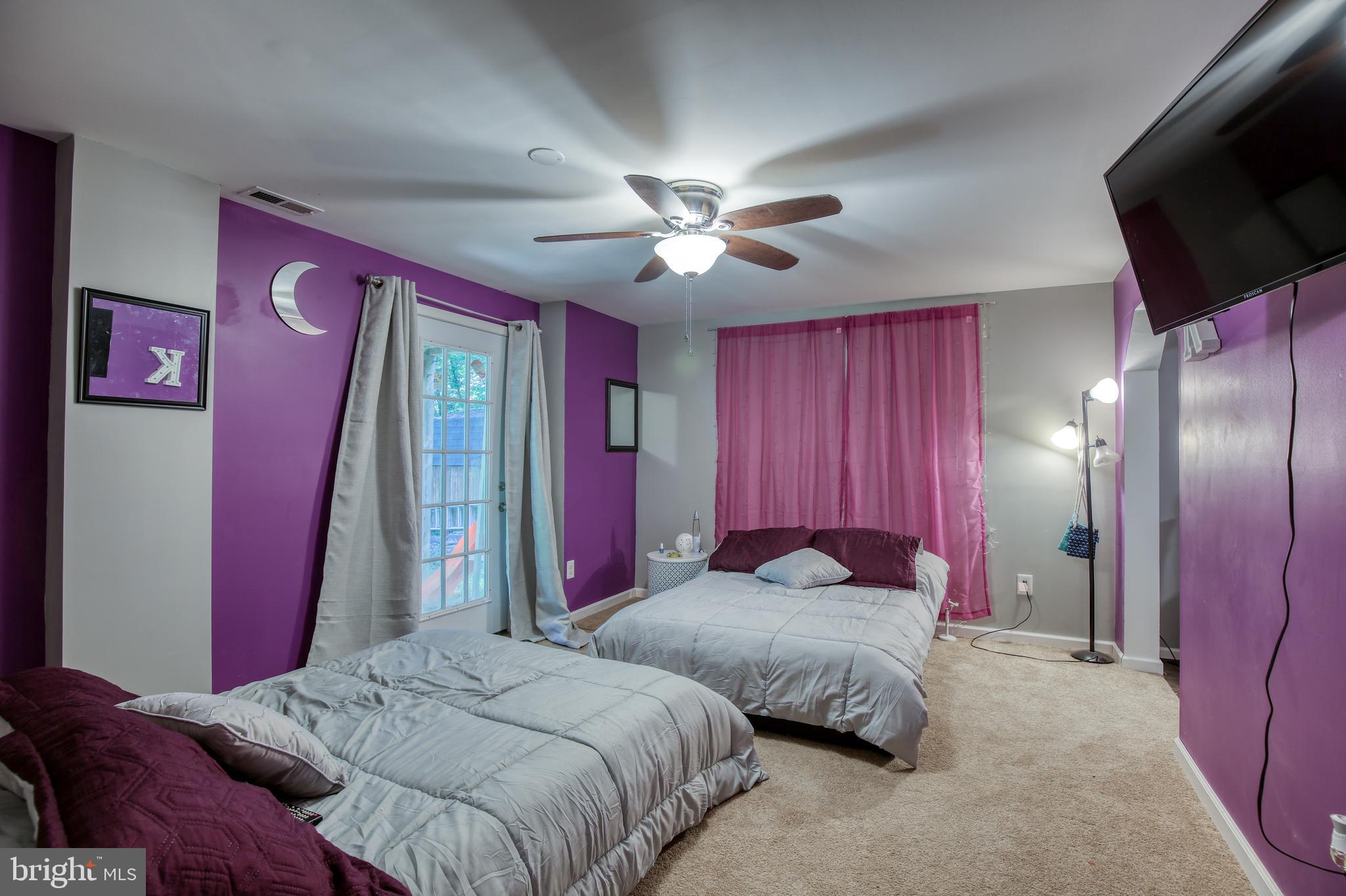 BLUE MOUNTAIN - Residential