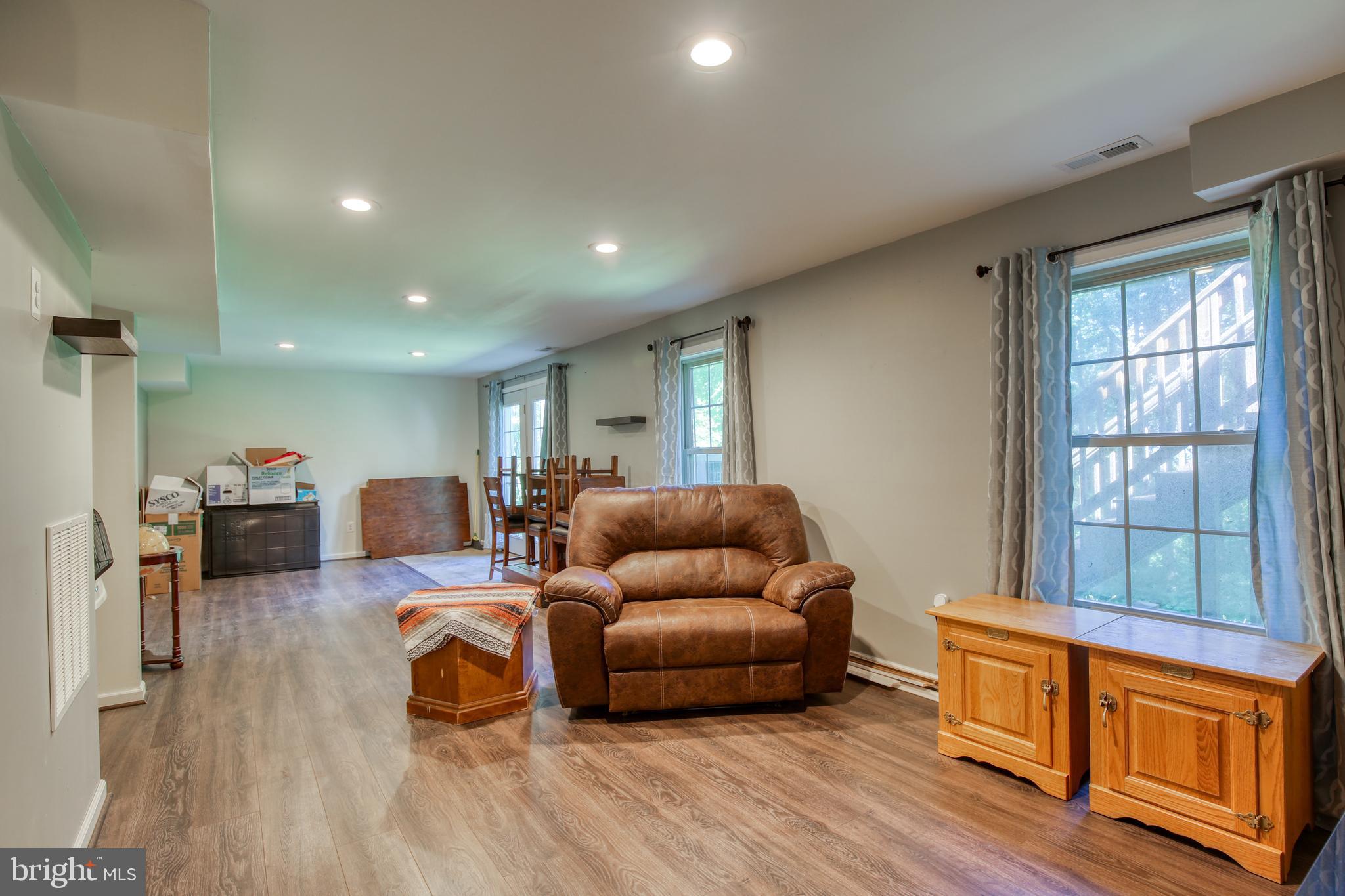 BLUE MOUNTAIN - Residential