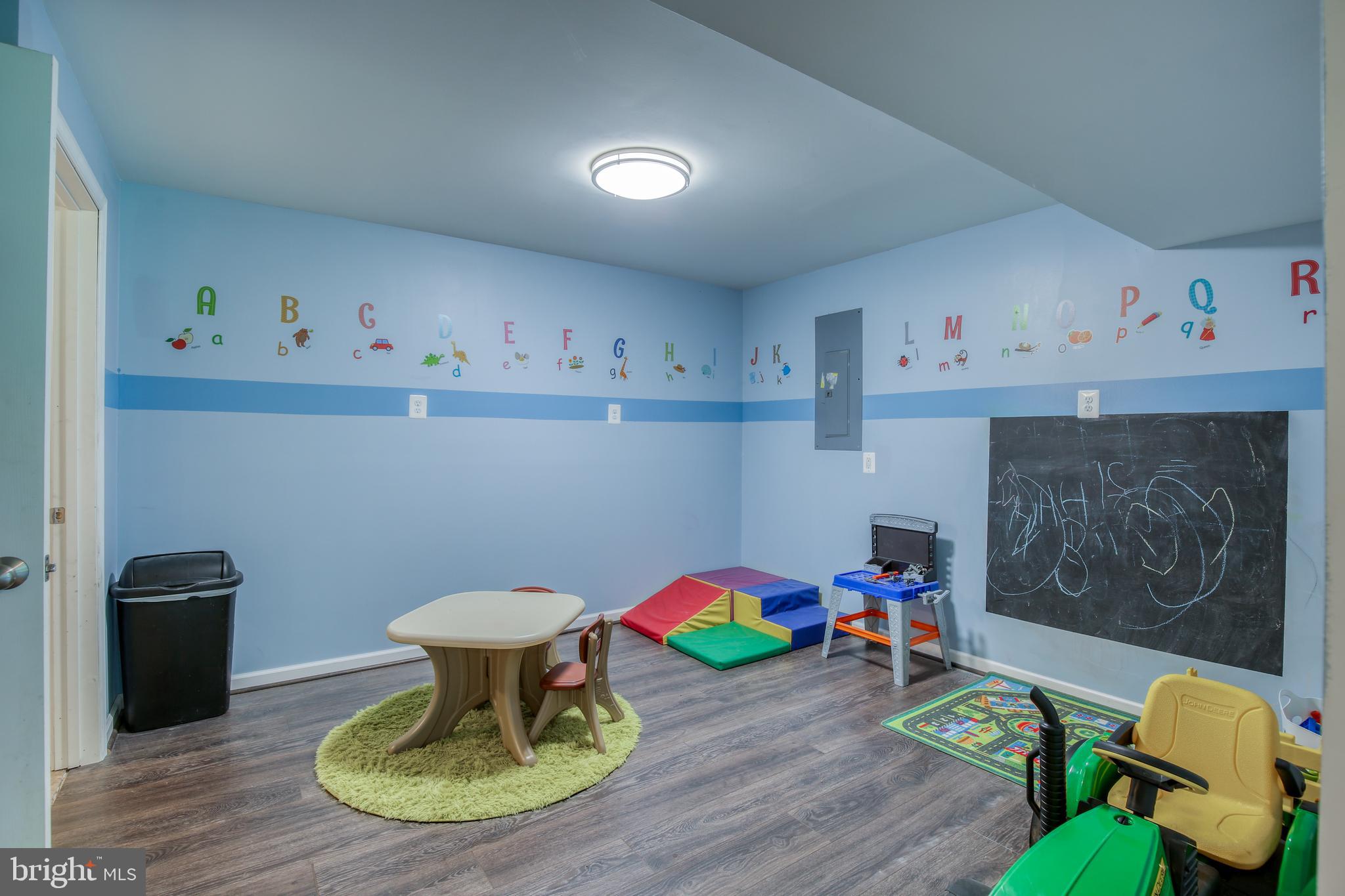 BLUE MOUNTAIN - Residential