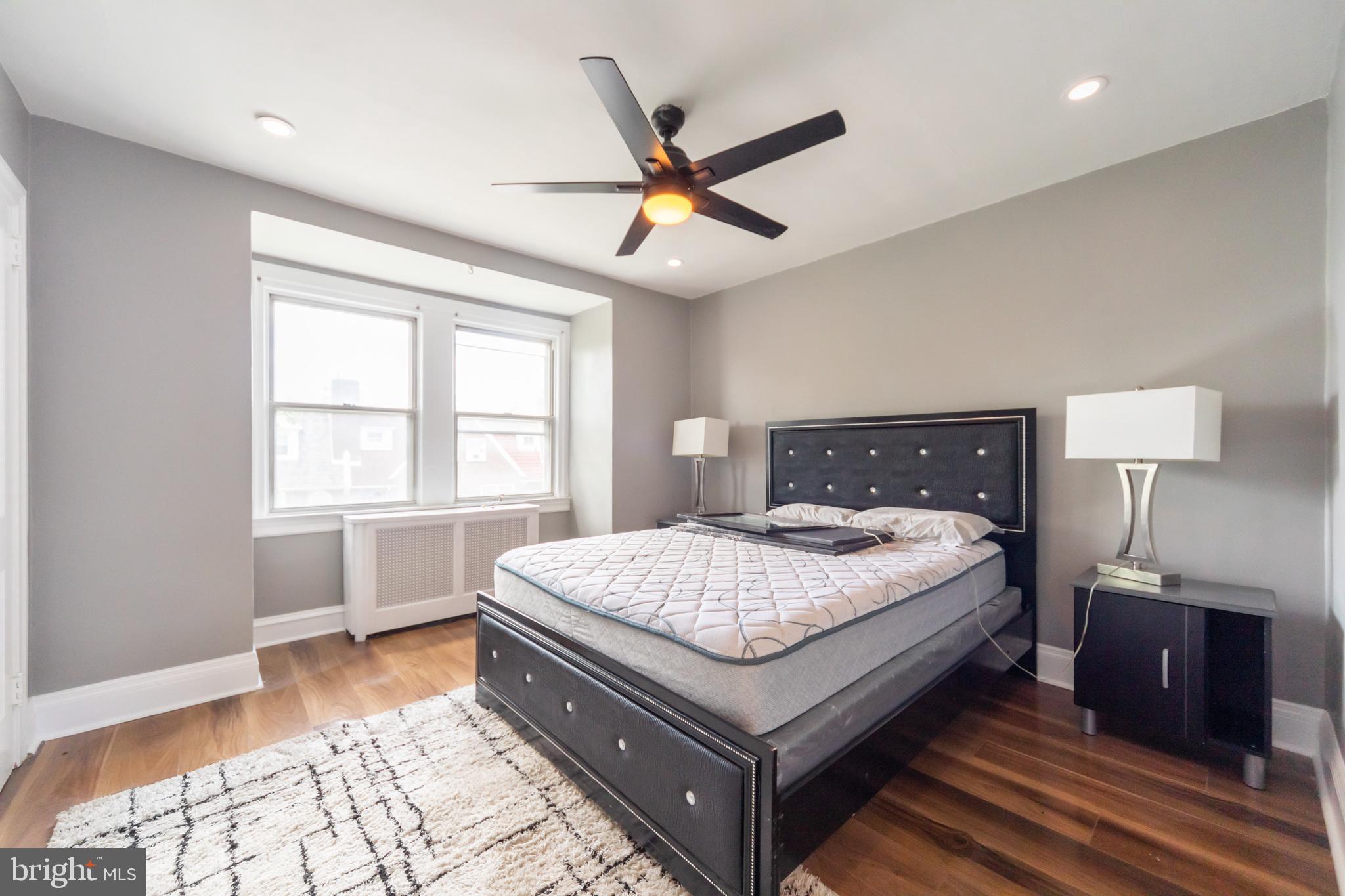 OXFORD CIRCLE - Residential