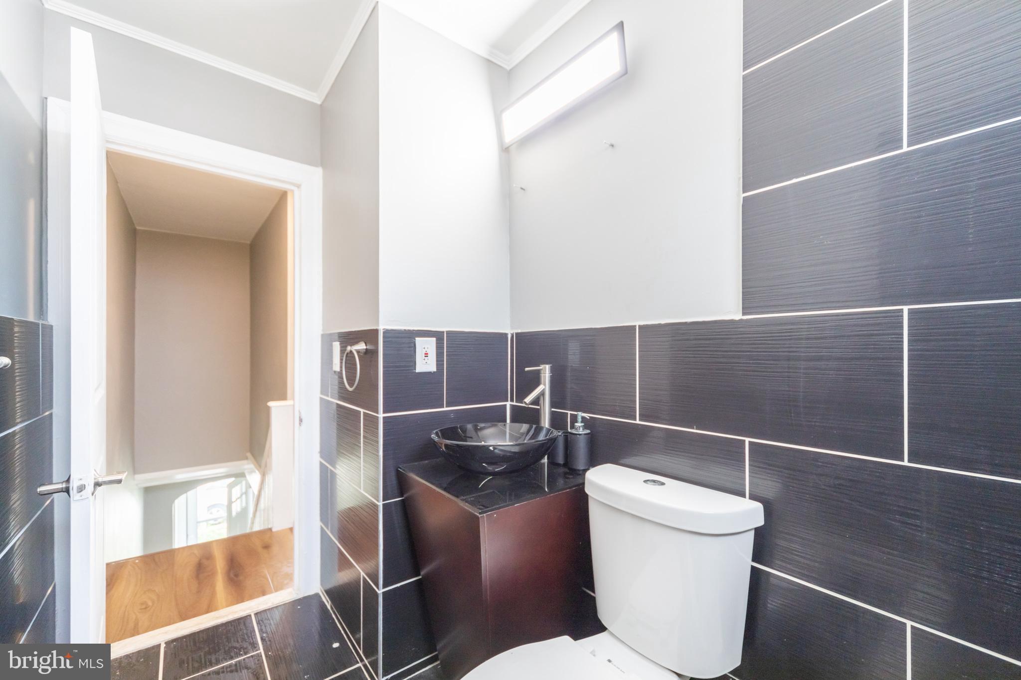 OXFORD CIRCLE - Residential