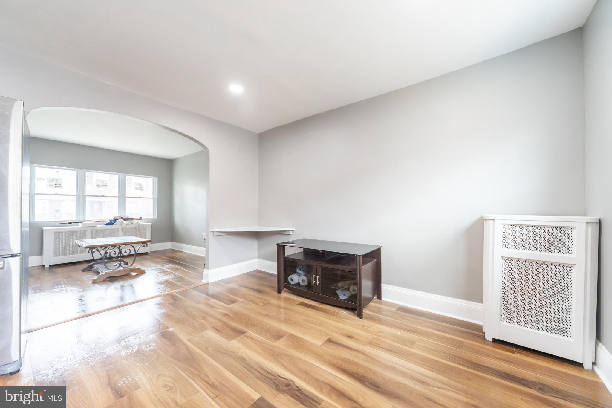 OXFORD CIRCLE - Residential