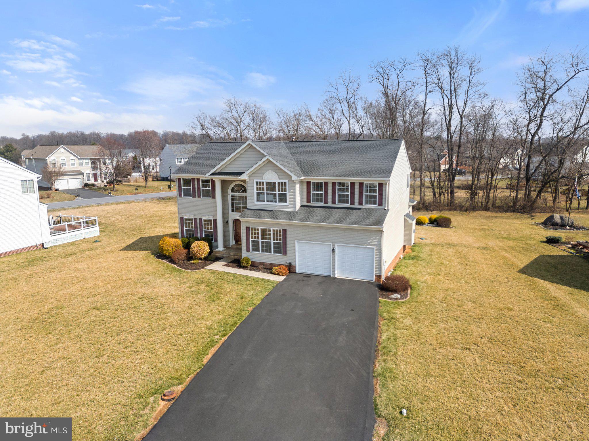 LOCUST HILL - Residential