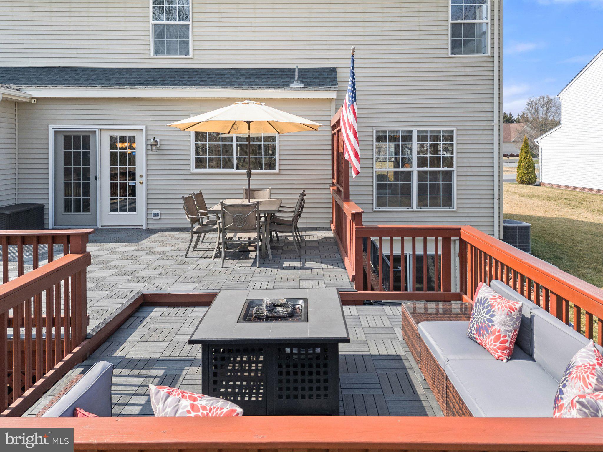 LOCUST HILL - Residential