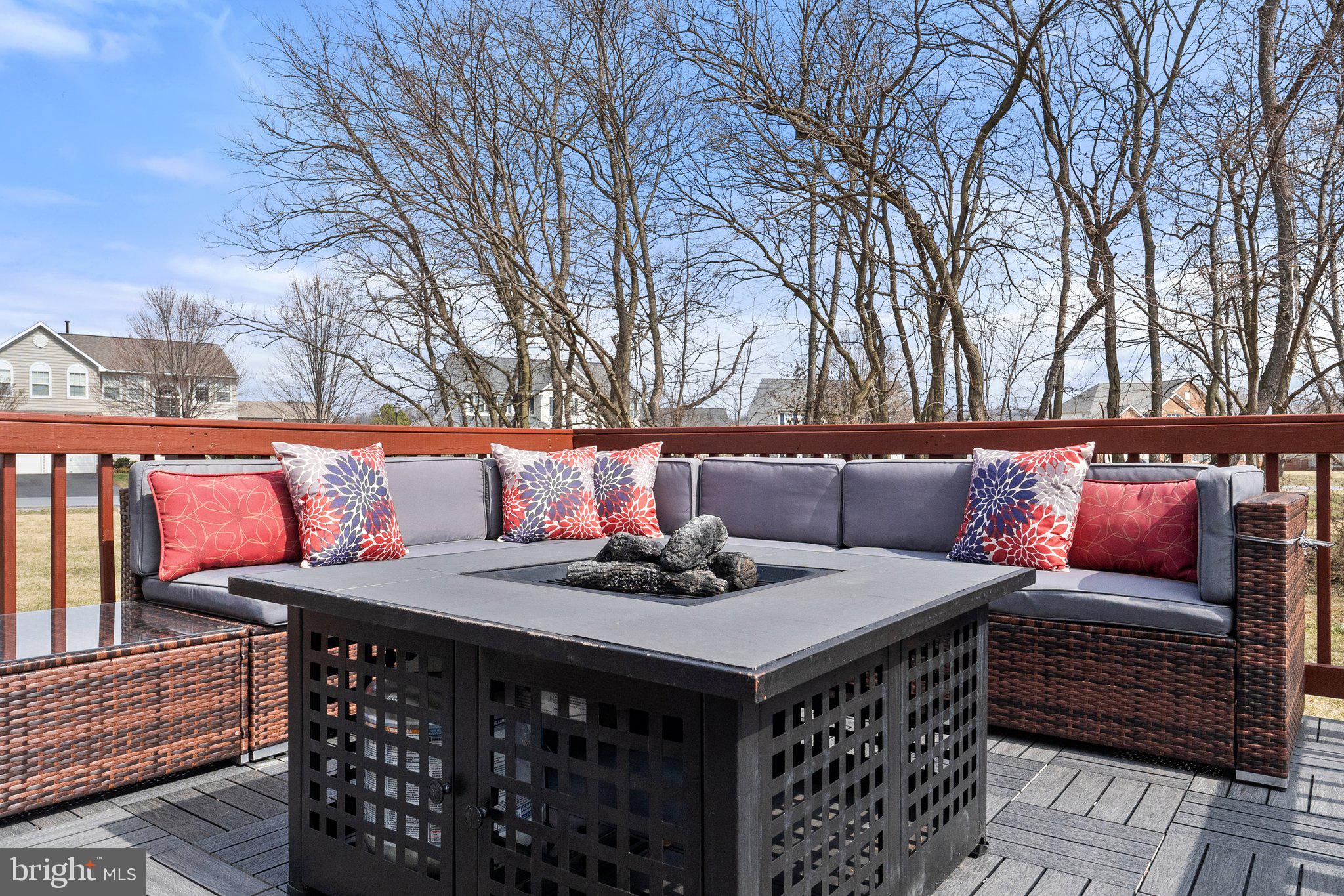 LOCUST HILL - Residential