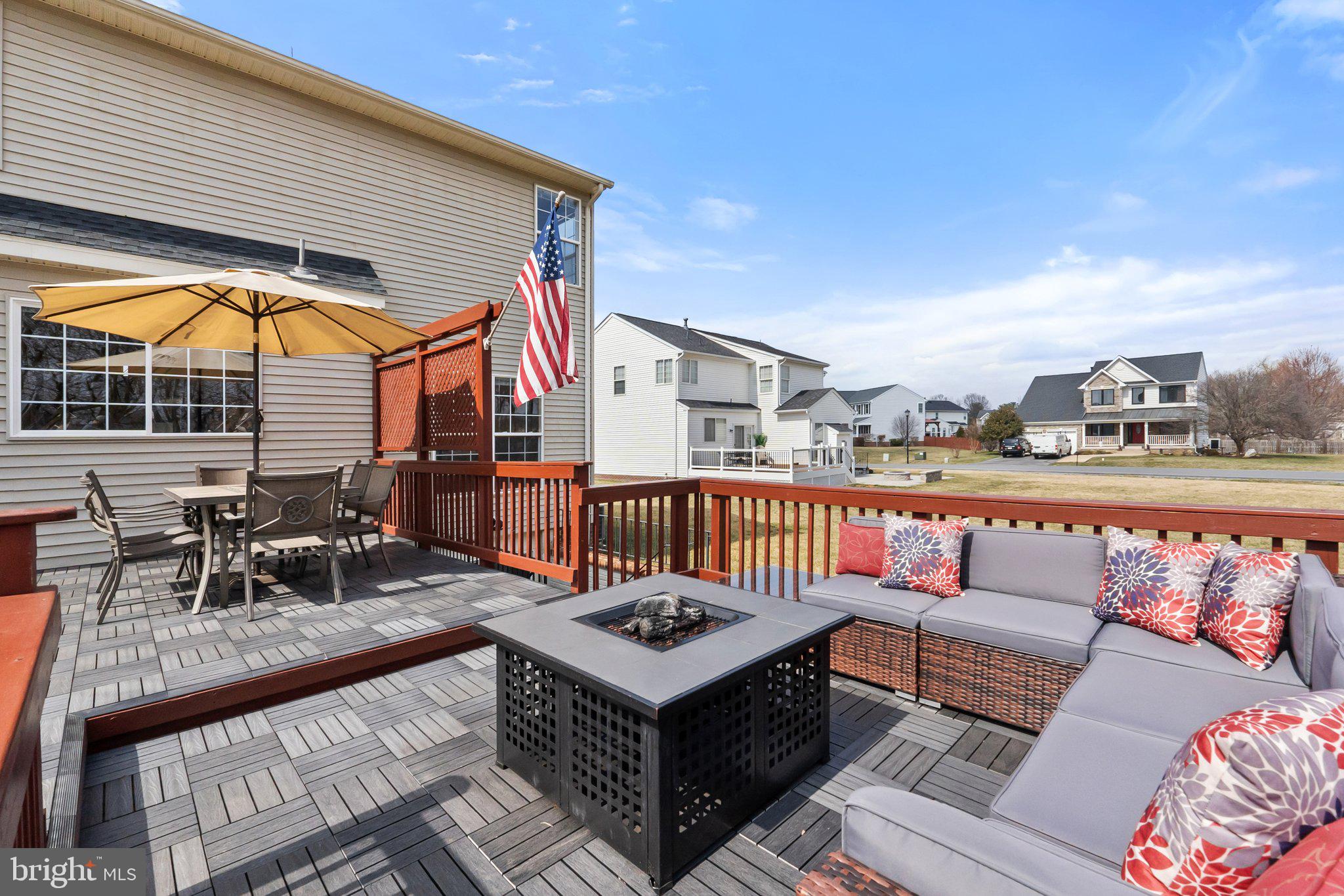 LOCUST HILL - Residential