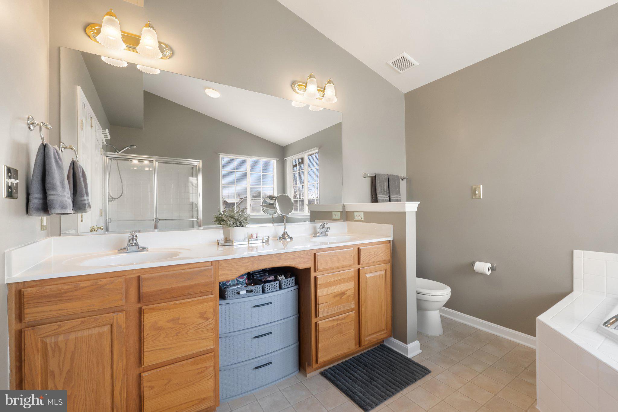 LOCUST HILL - Residential