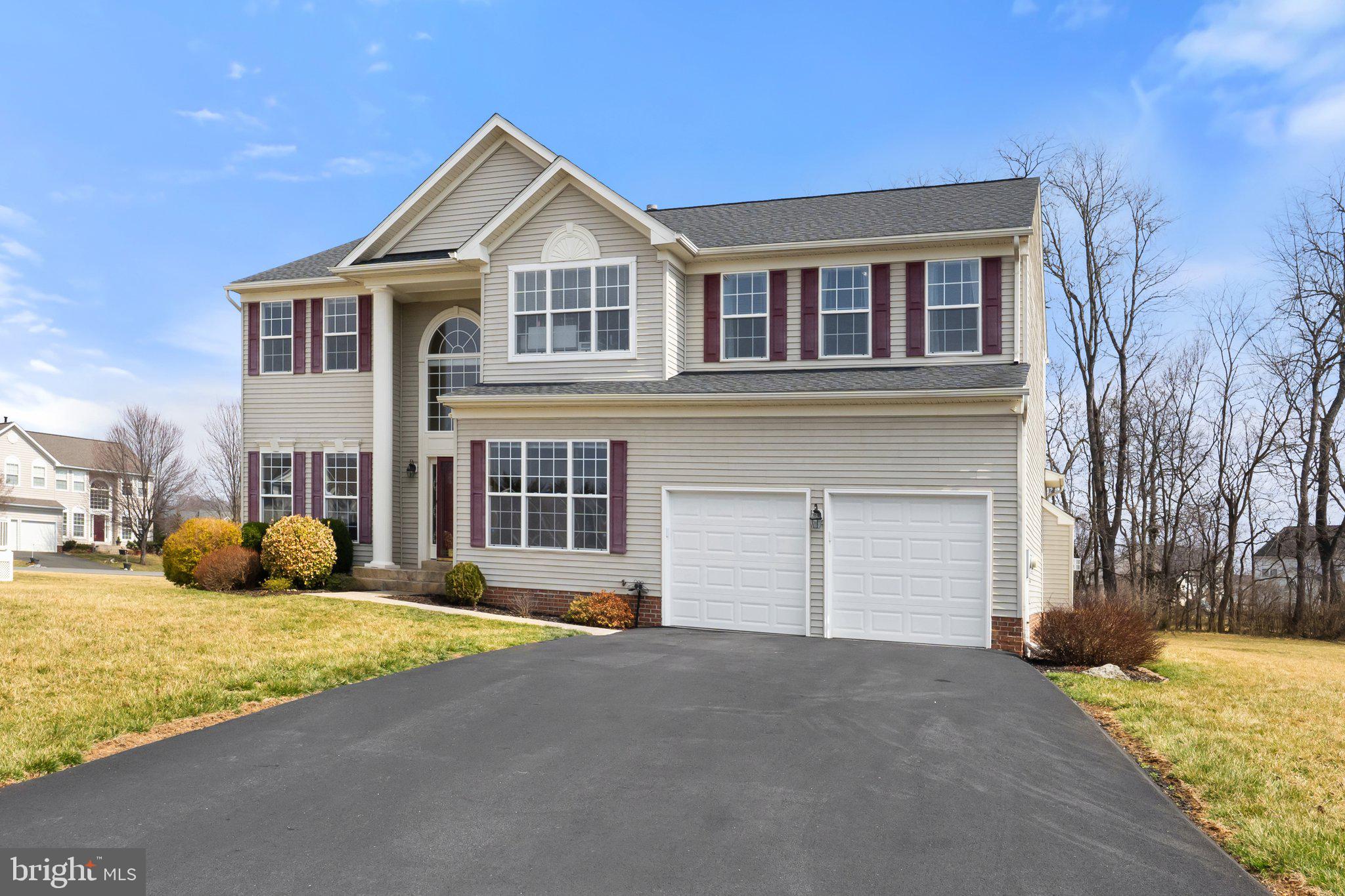 LOCUST HILL - Residential