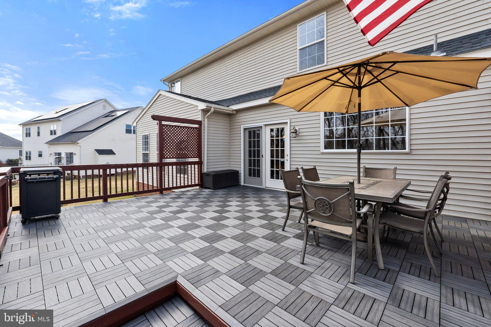 LOCUST HILL - Residential