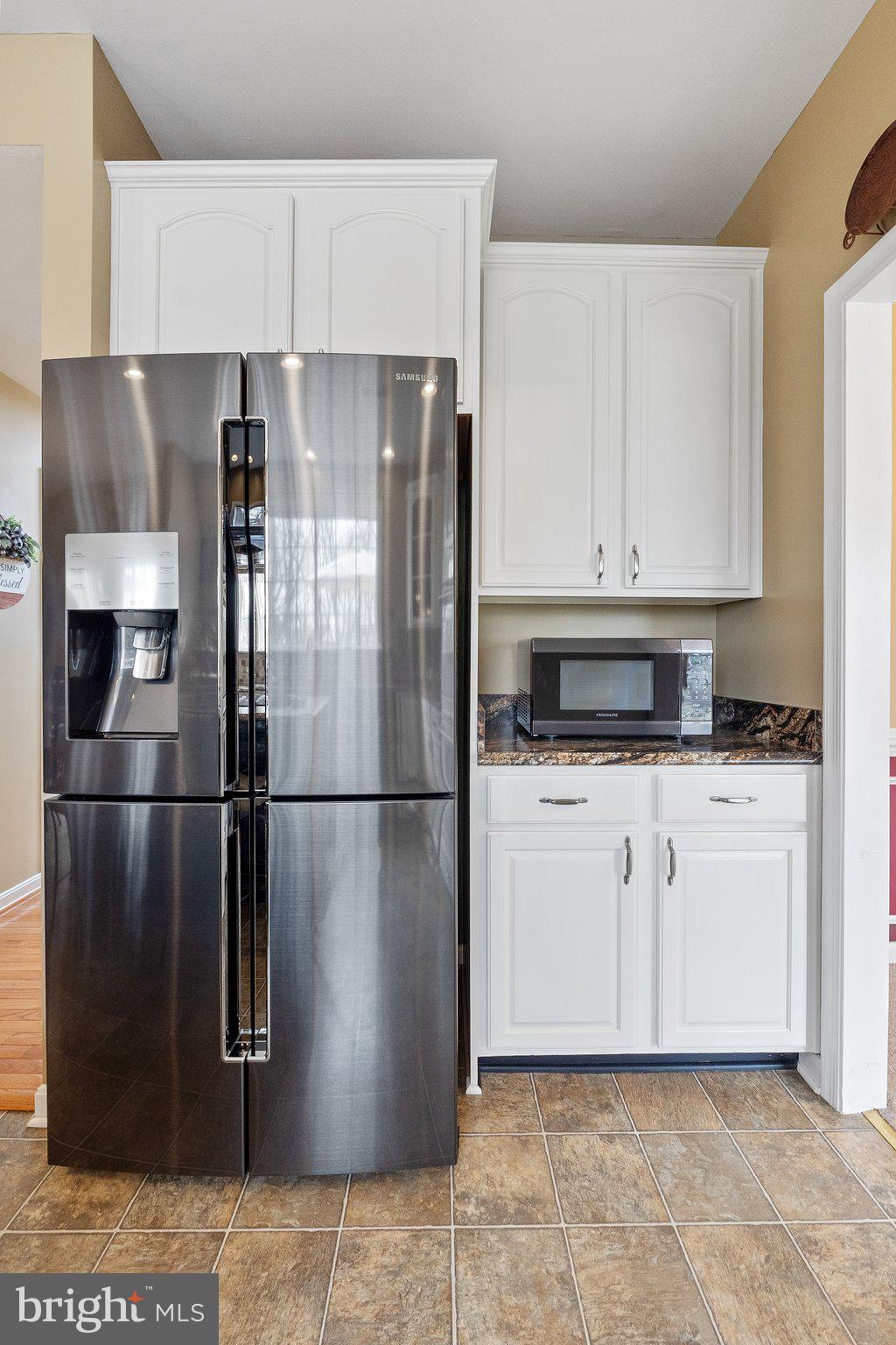 LOCUST HILL - Residential