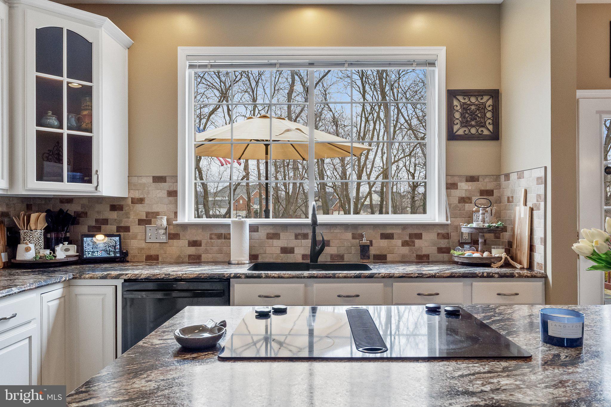 LOCUST HILL - Residential