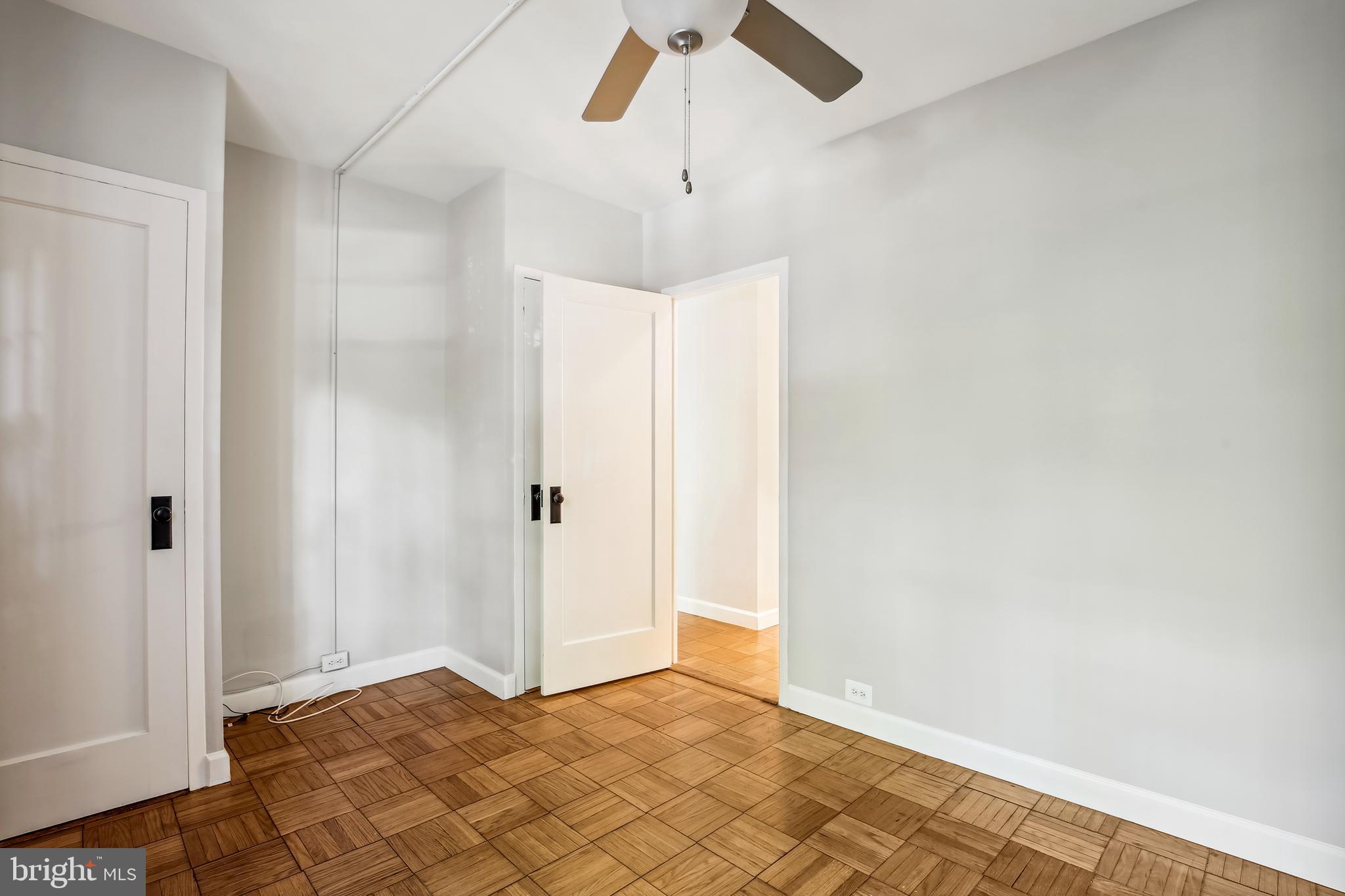 PARK FAIRFAX - Residential