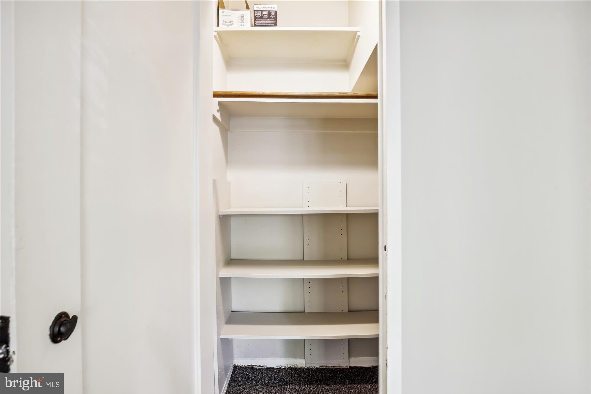 PARK FAIRFAX - Residential