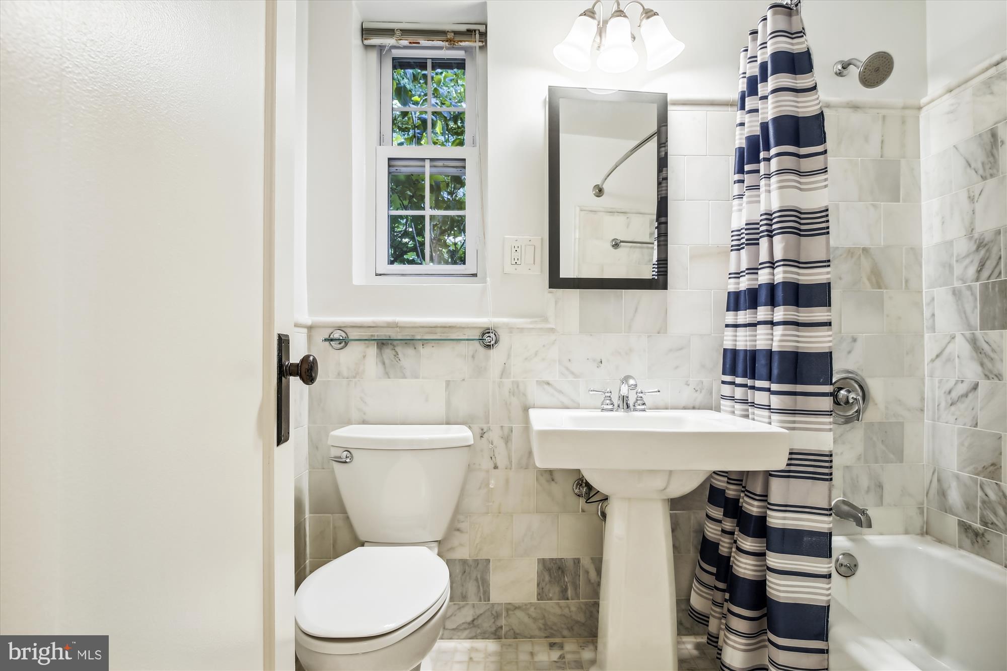 PARK FAIRFAX - Residential