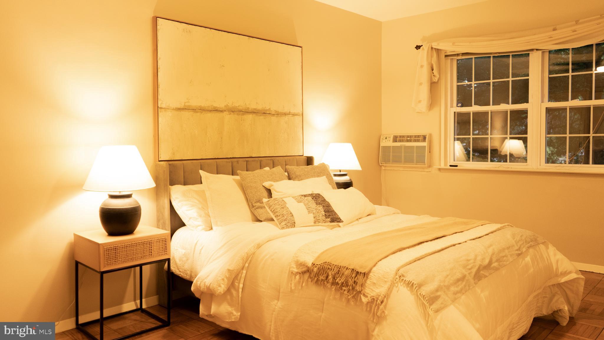 PARK FAIRFAX - Residential