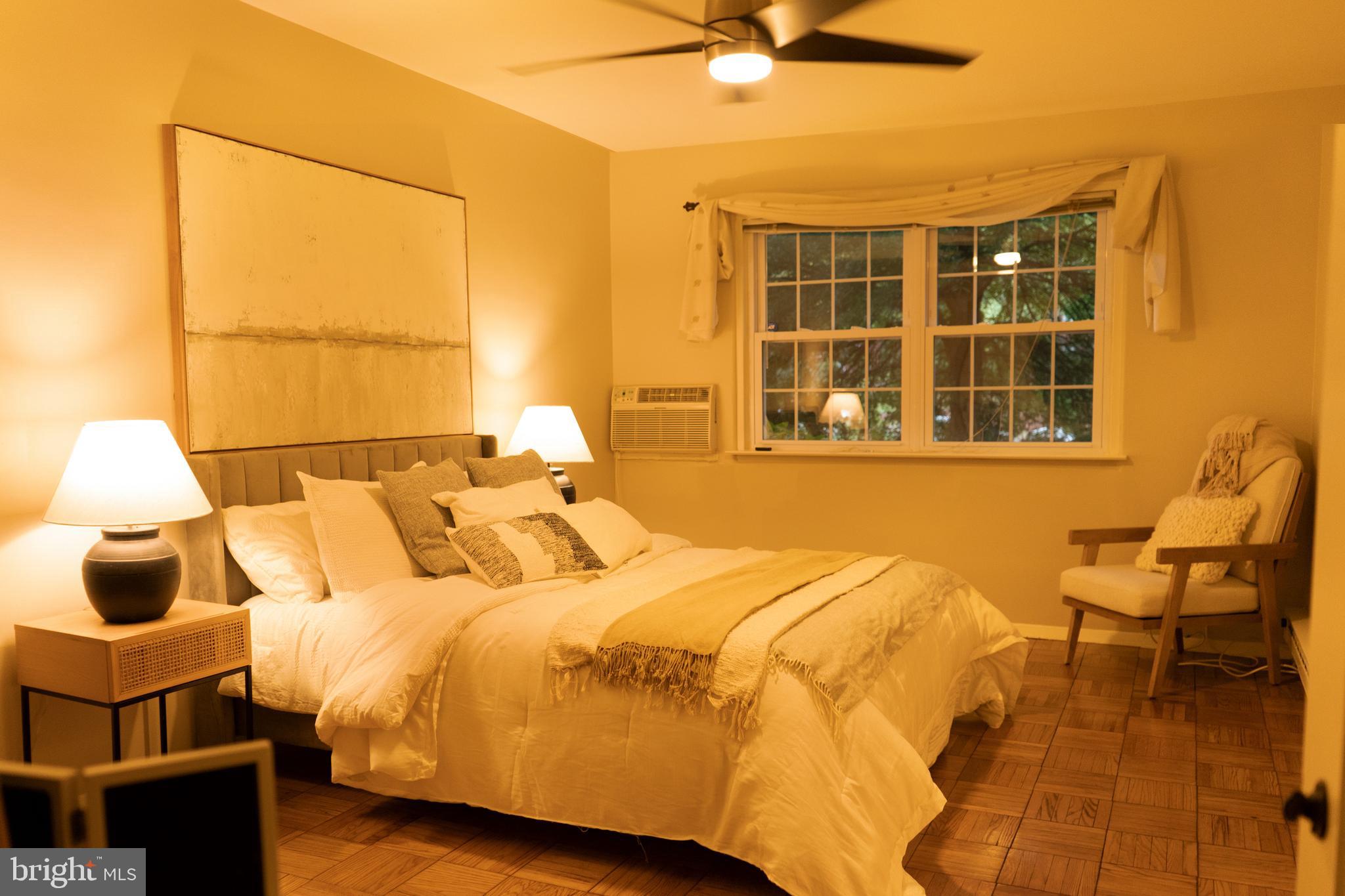 PARK FAIRFAX - Residential