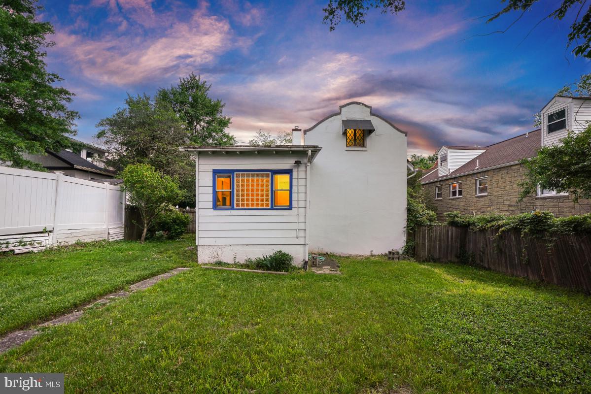 TAKOMA PARK - Residential