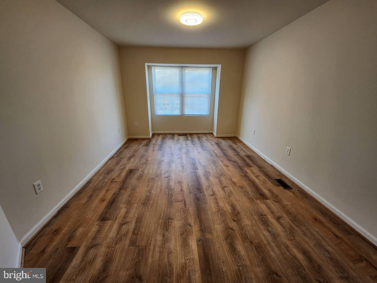 LAUREL LAKES - Residential Lease